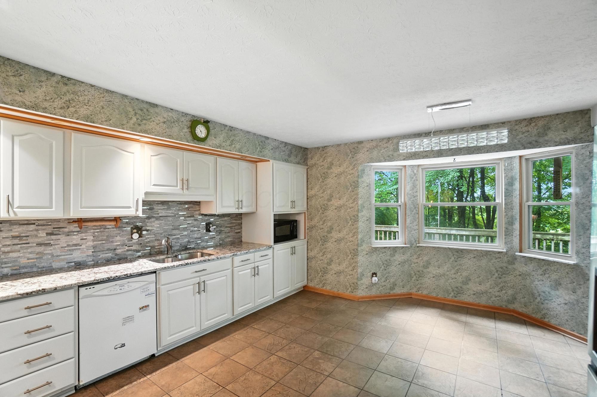 6253 Headley Heights Court