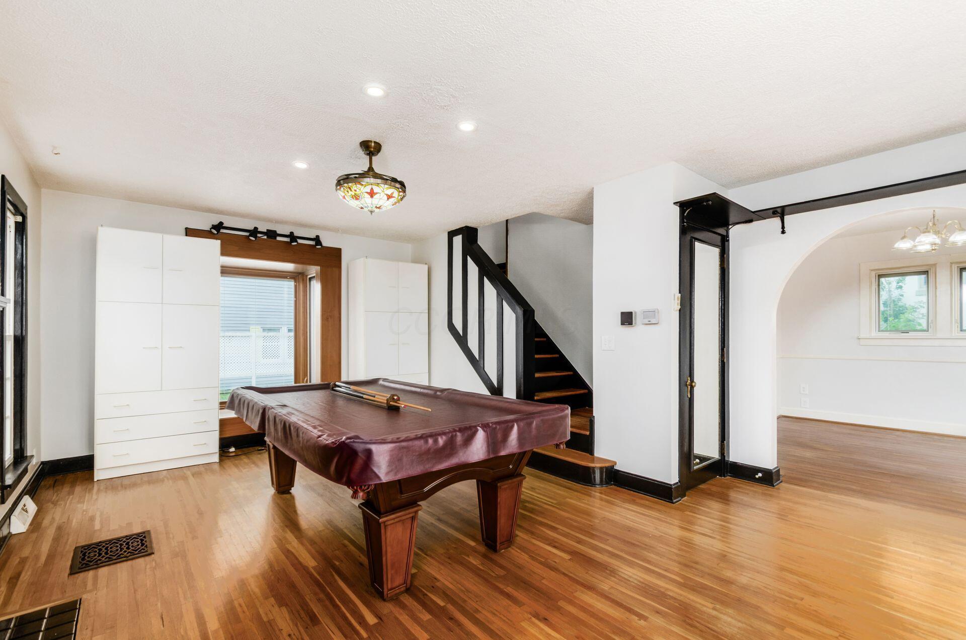 31 W 4th Street