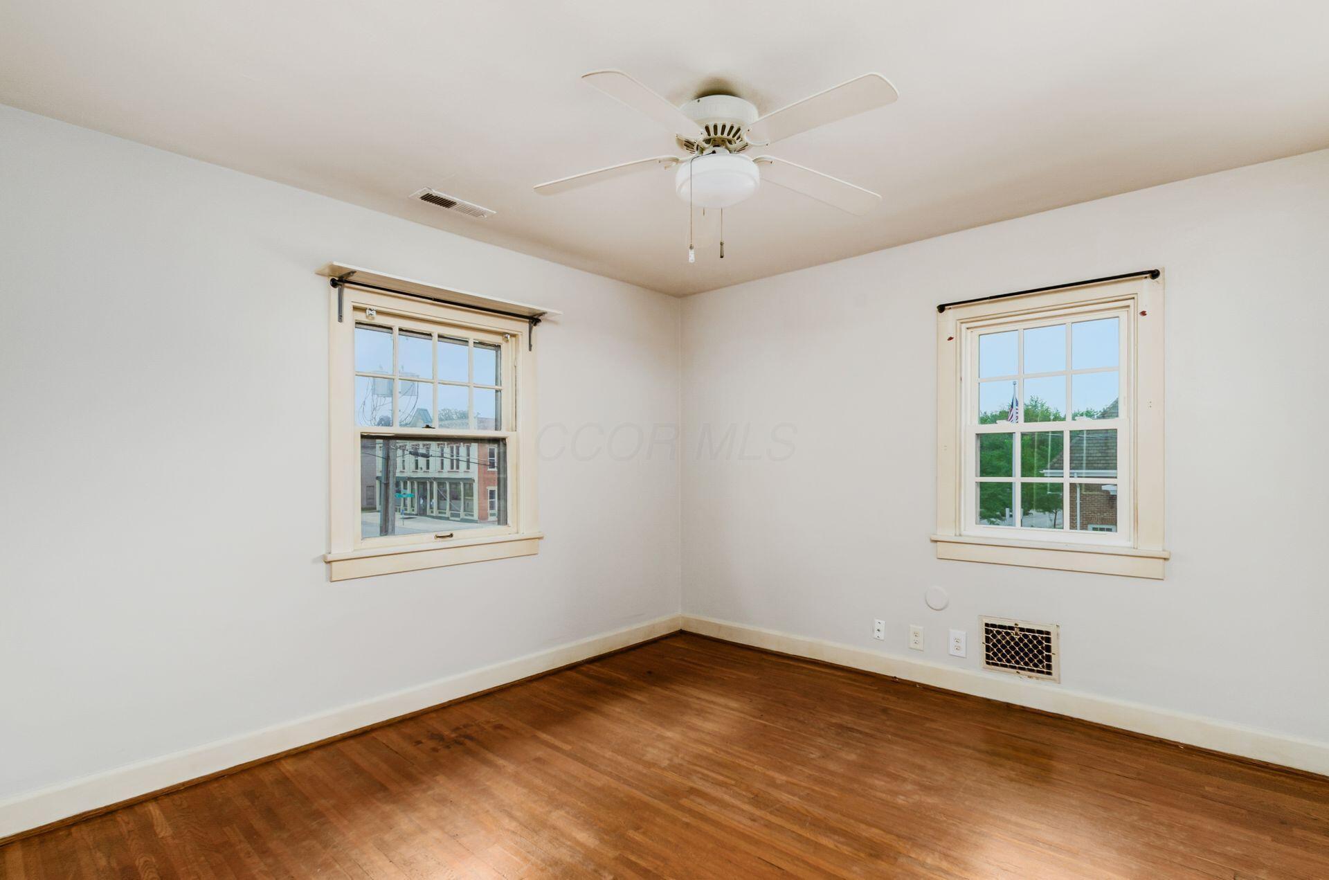 31 W 4th Street
