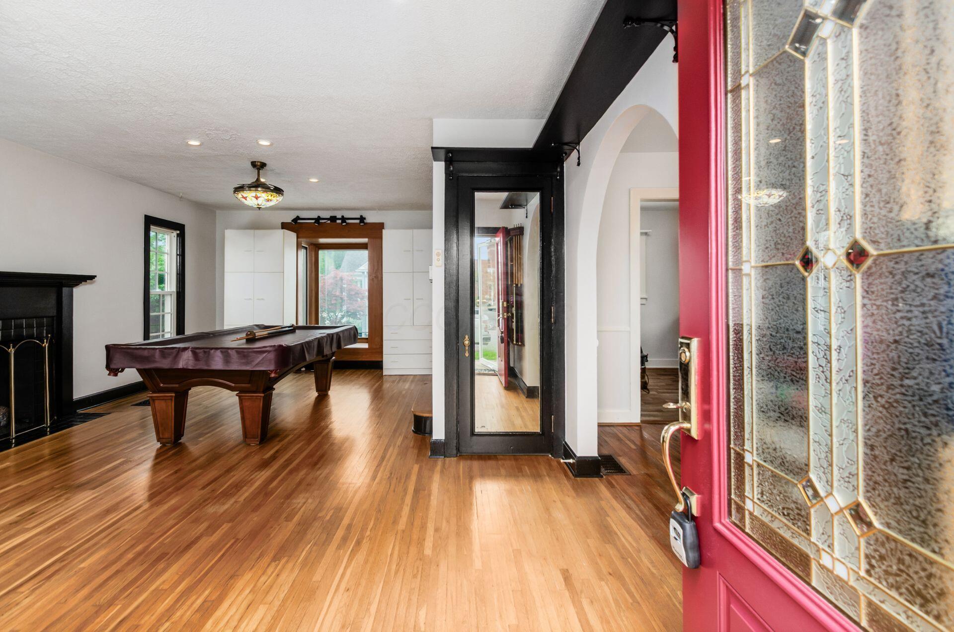 31 W 4th Street