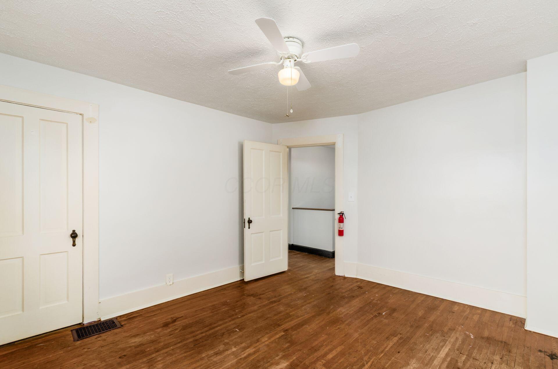 31 W 4th Street