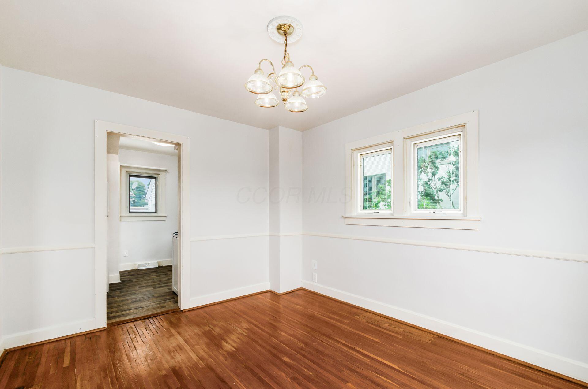 31 W 4th Street