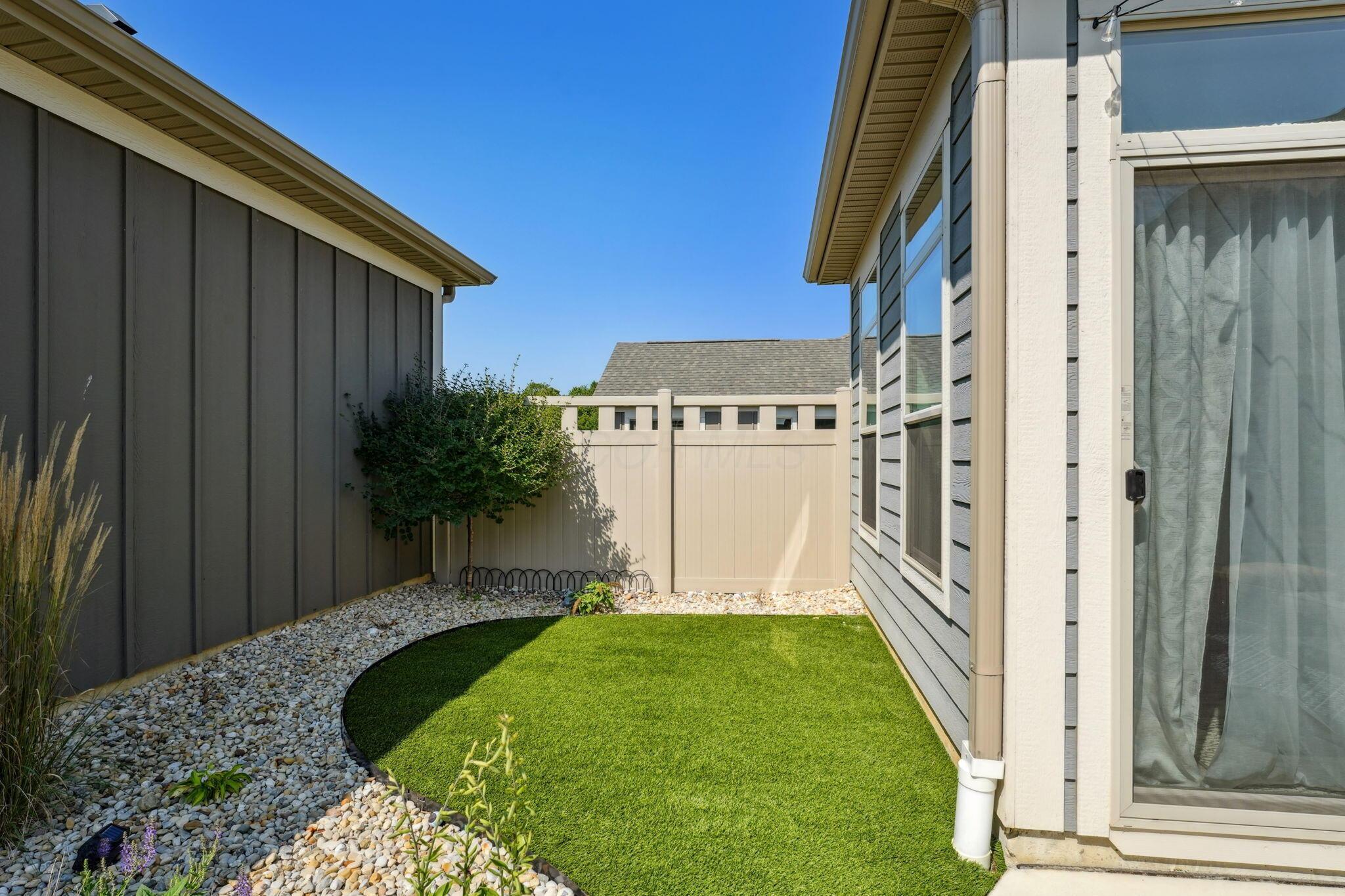 6956 Courtyard Place, Delaware