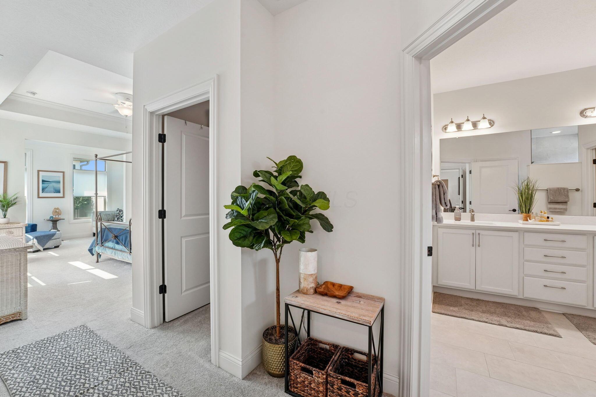 6956 Courtyard Place, Delaware