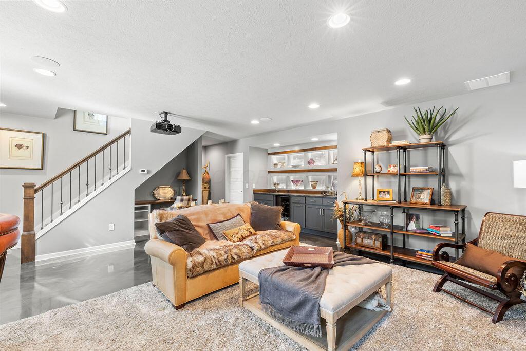 1462 Lovingston Way