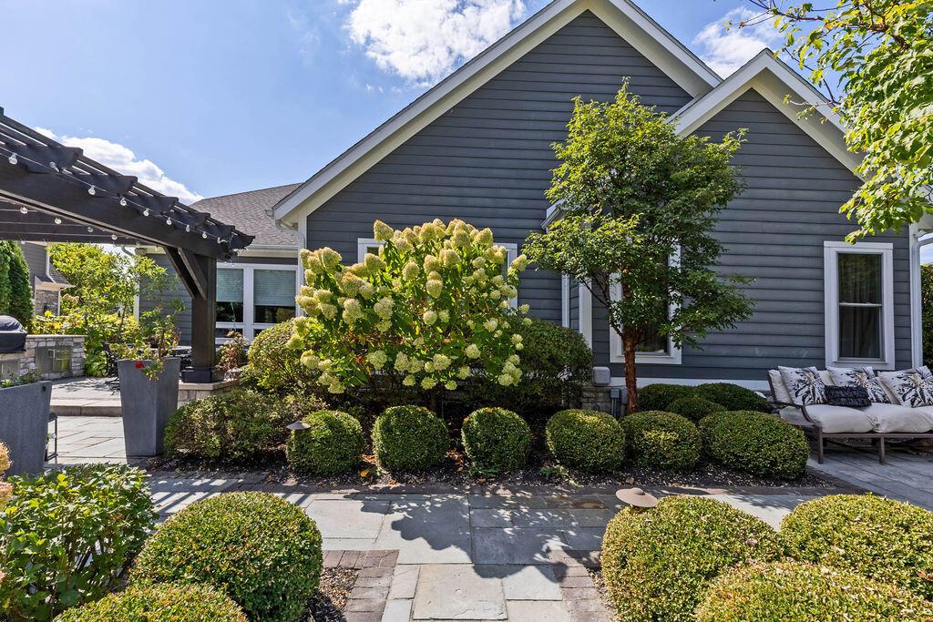 1462 Lovingston Way