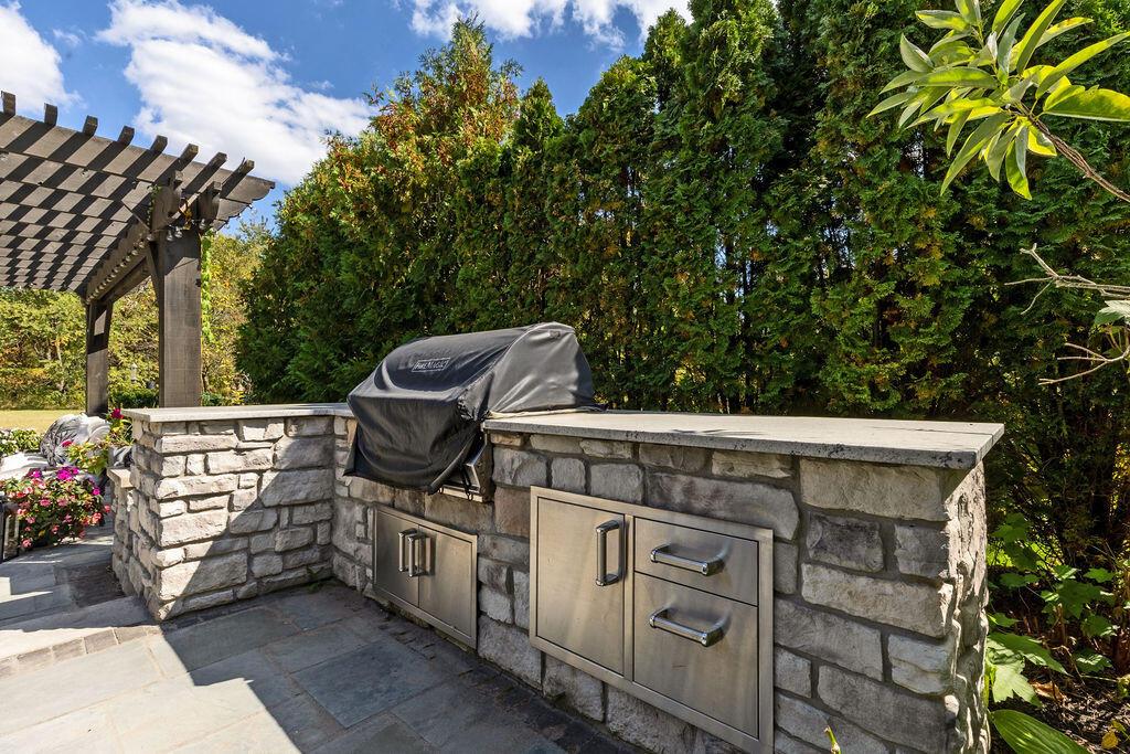 1462 Lovingston Way
