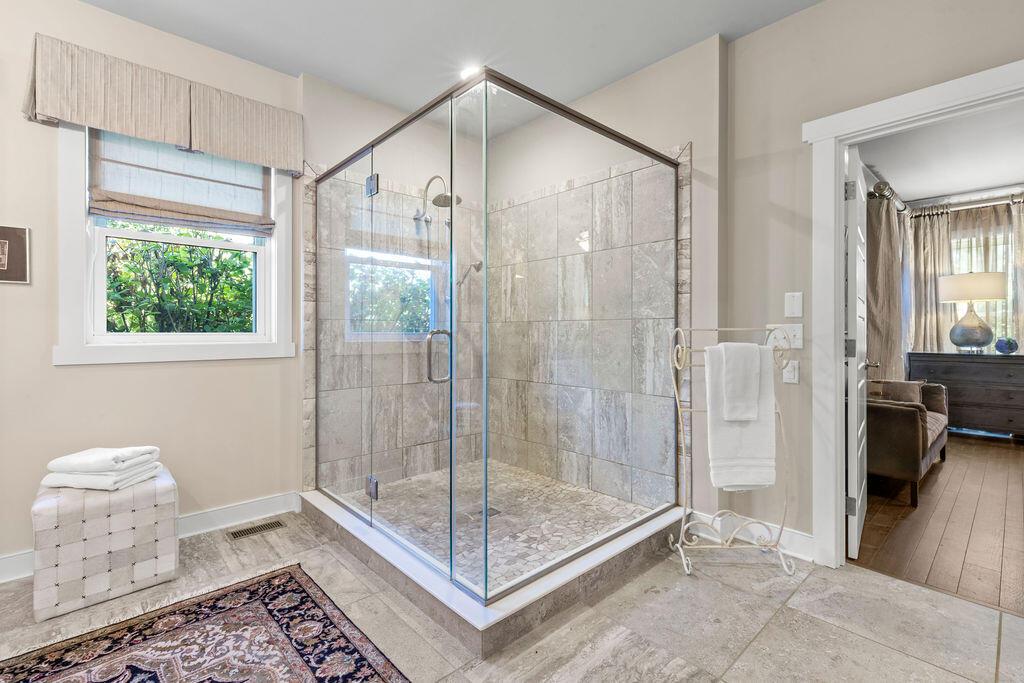 1462 Lovingston Way