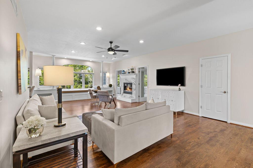 1267 Harkers Court