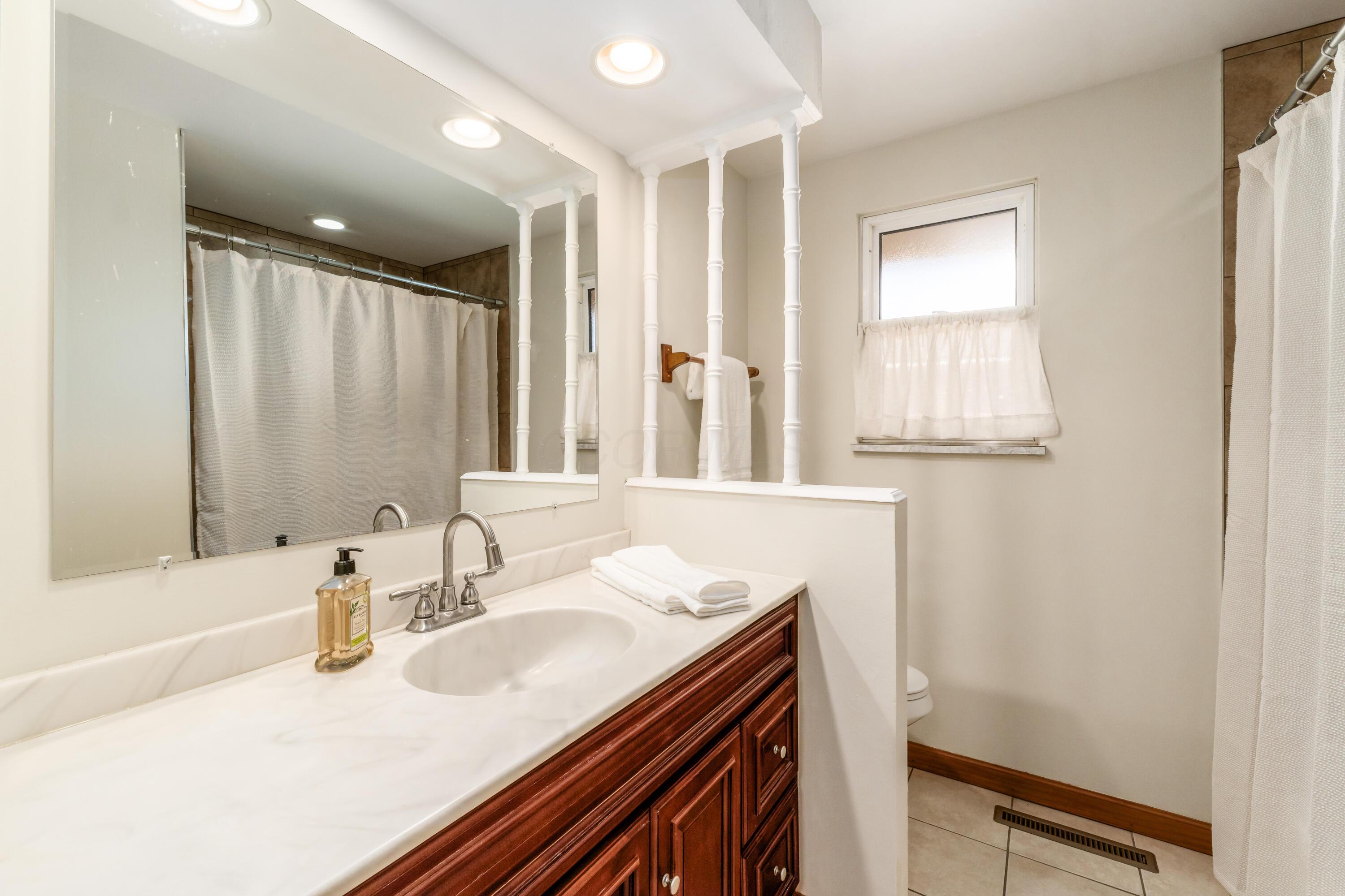 6863 Gilette Drive, Reynoldsburg