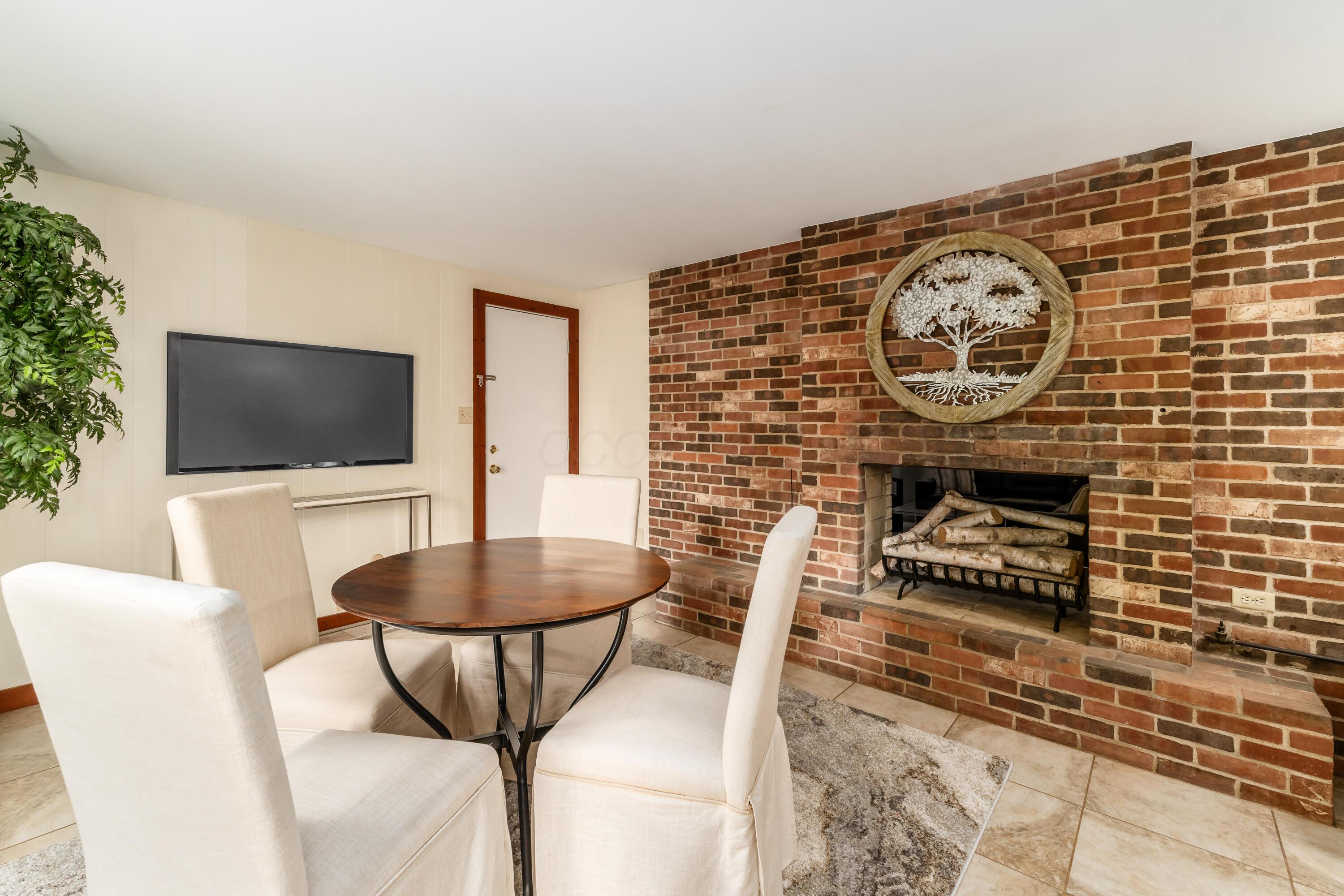 6863 Gilette Drive, Reynoldsburg