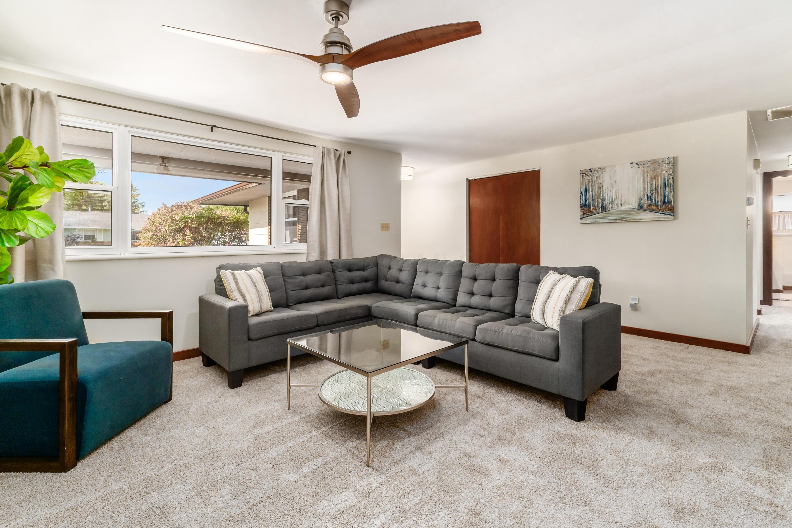 6863 Gilette Drive, Reynoldsburg