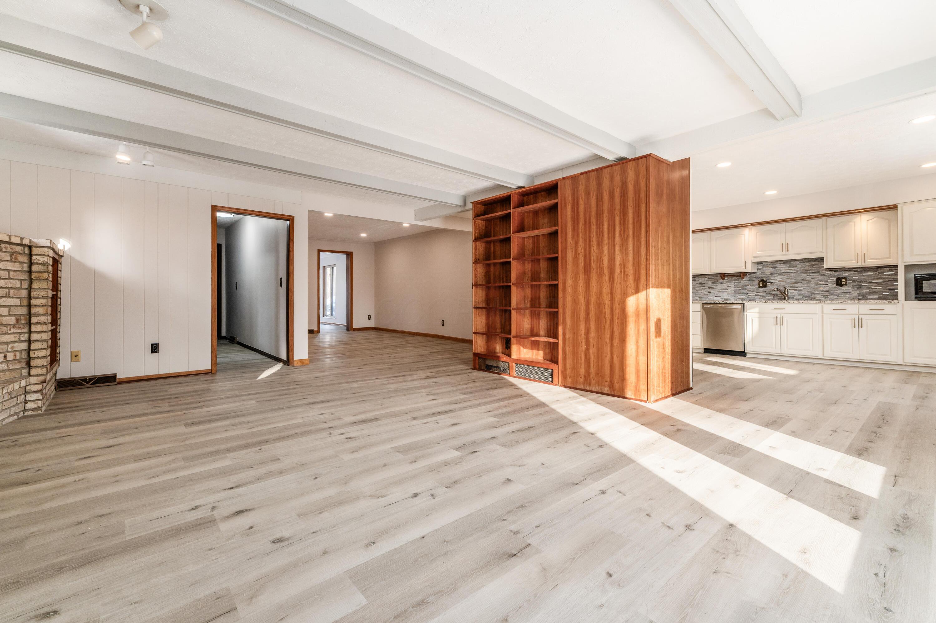 6253 Headley Heights Court