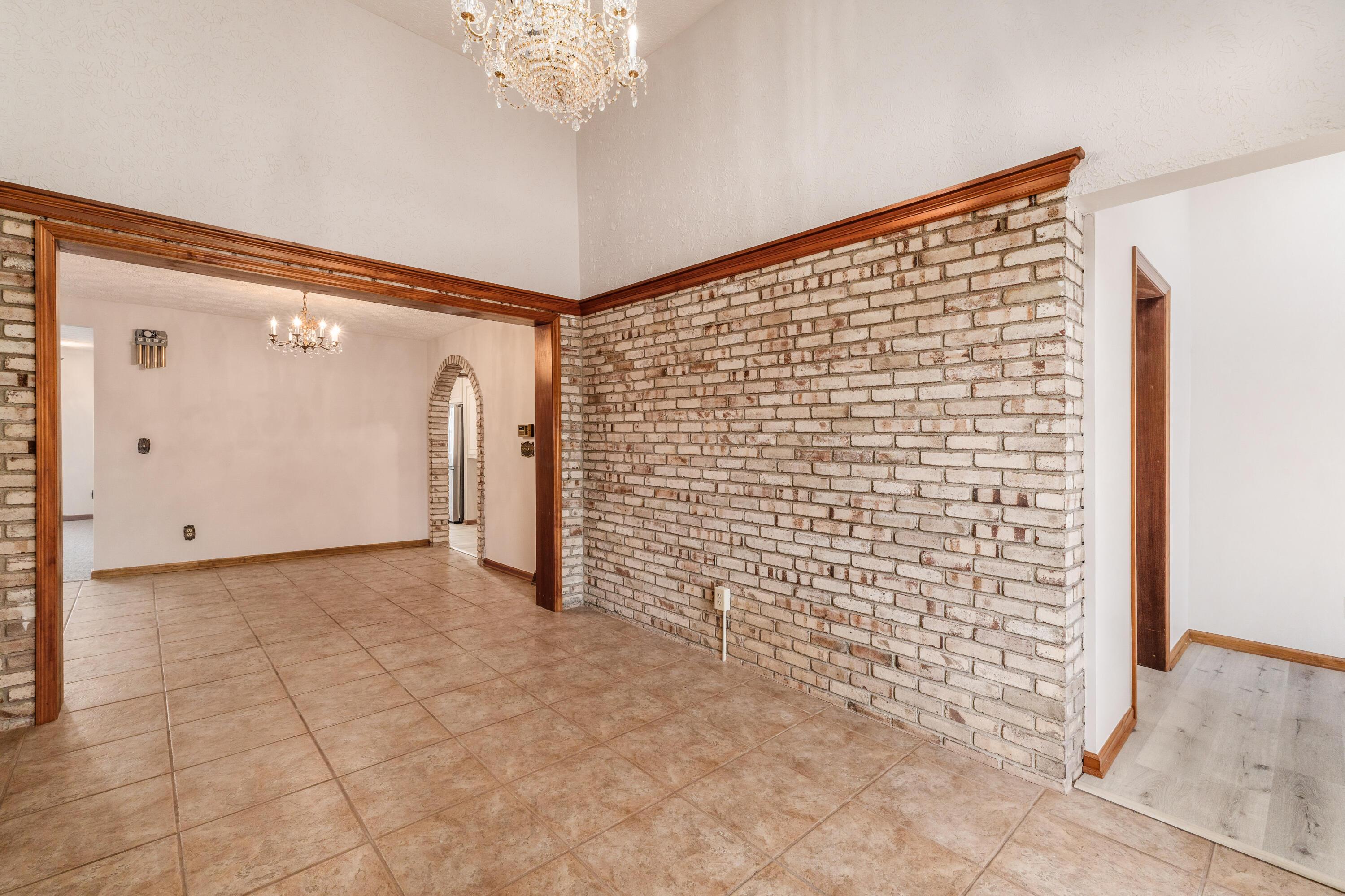 6253 Headley Heights Court