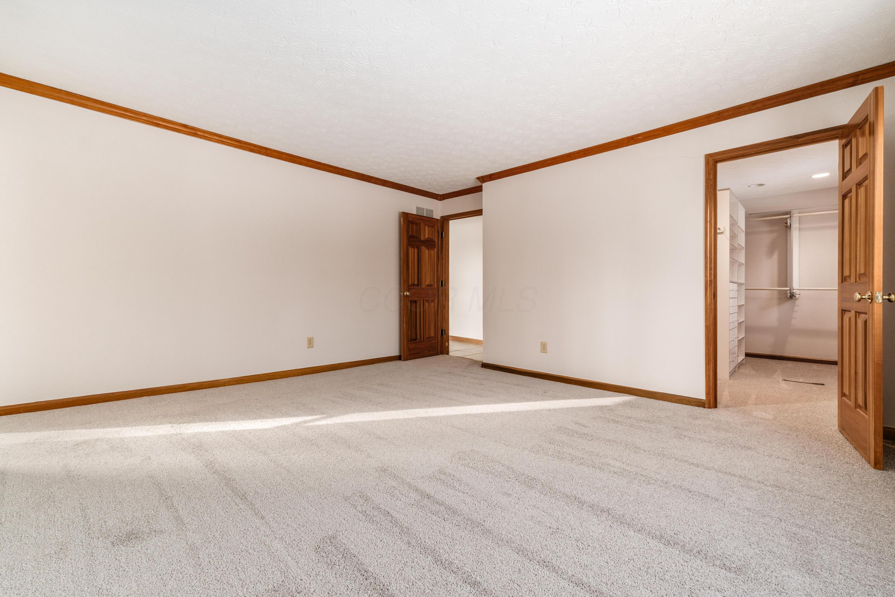 6253 Headley Heights Court