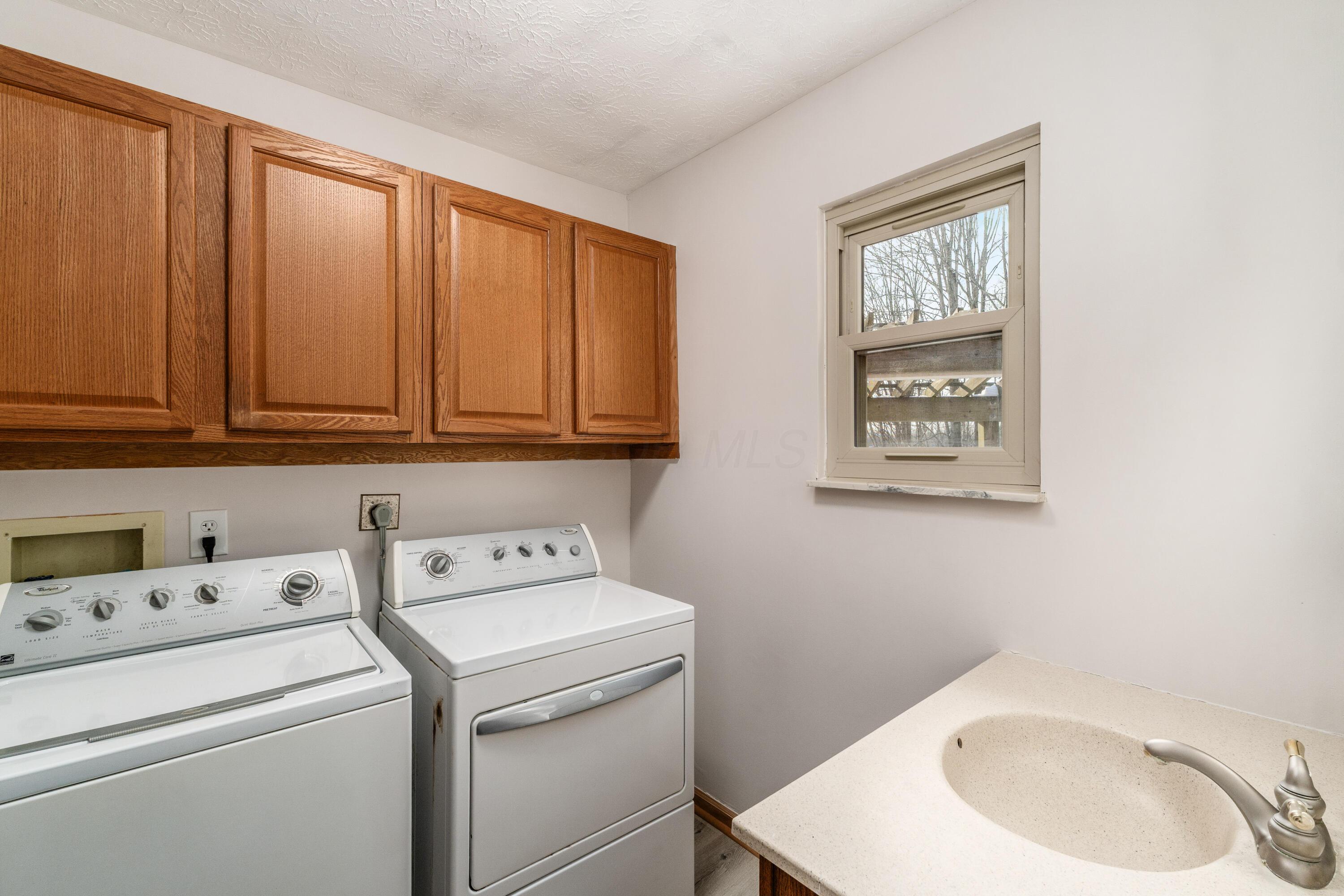 6253 Headley Heights Court