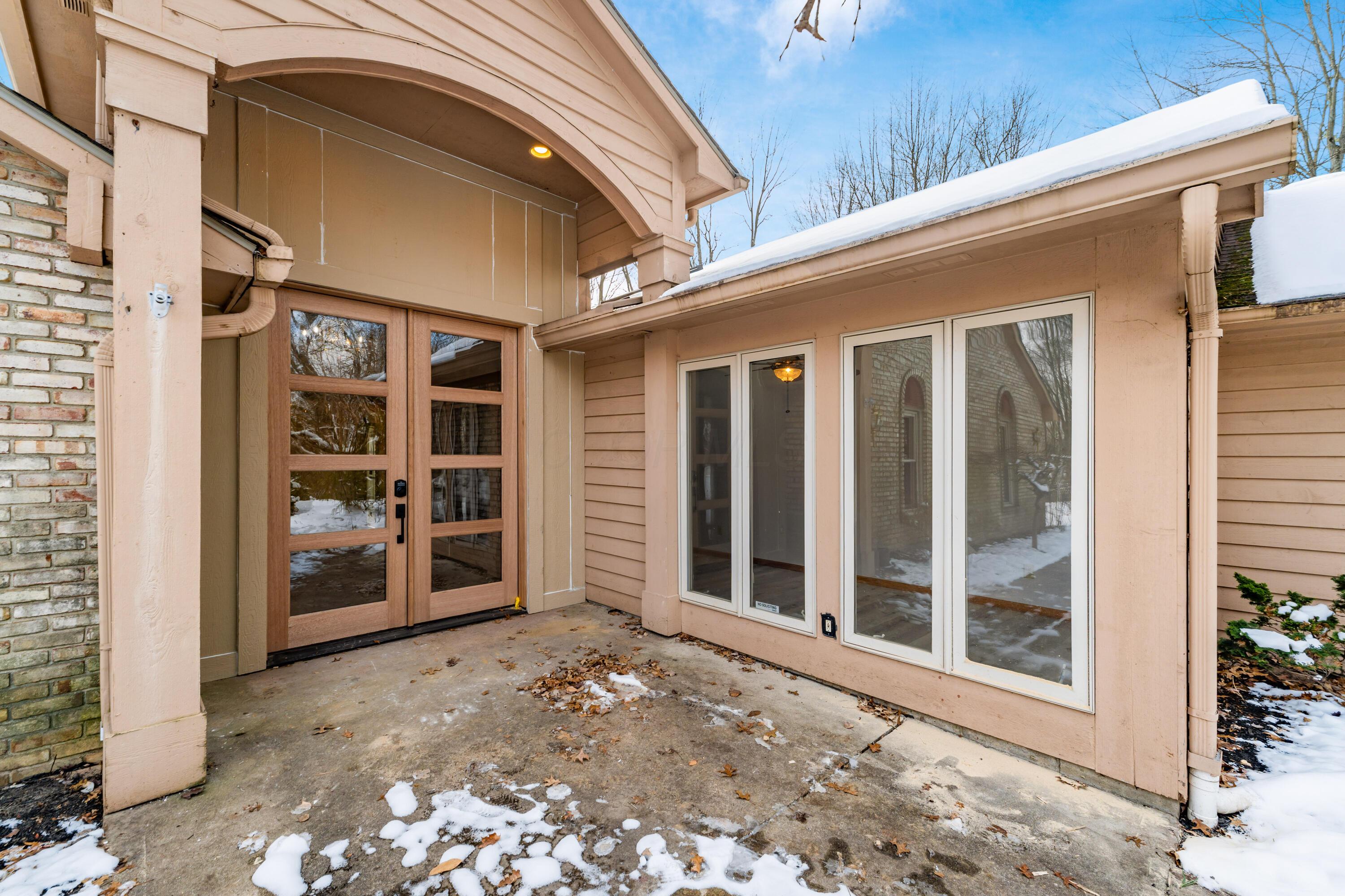 6253 Headley Heights Court