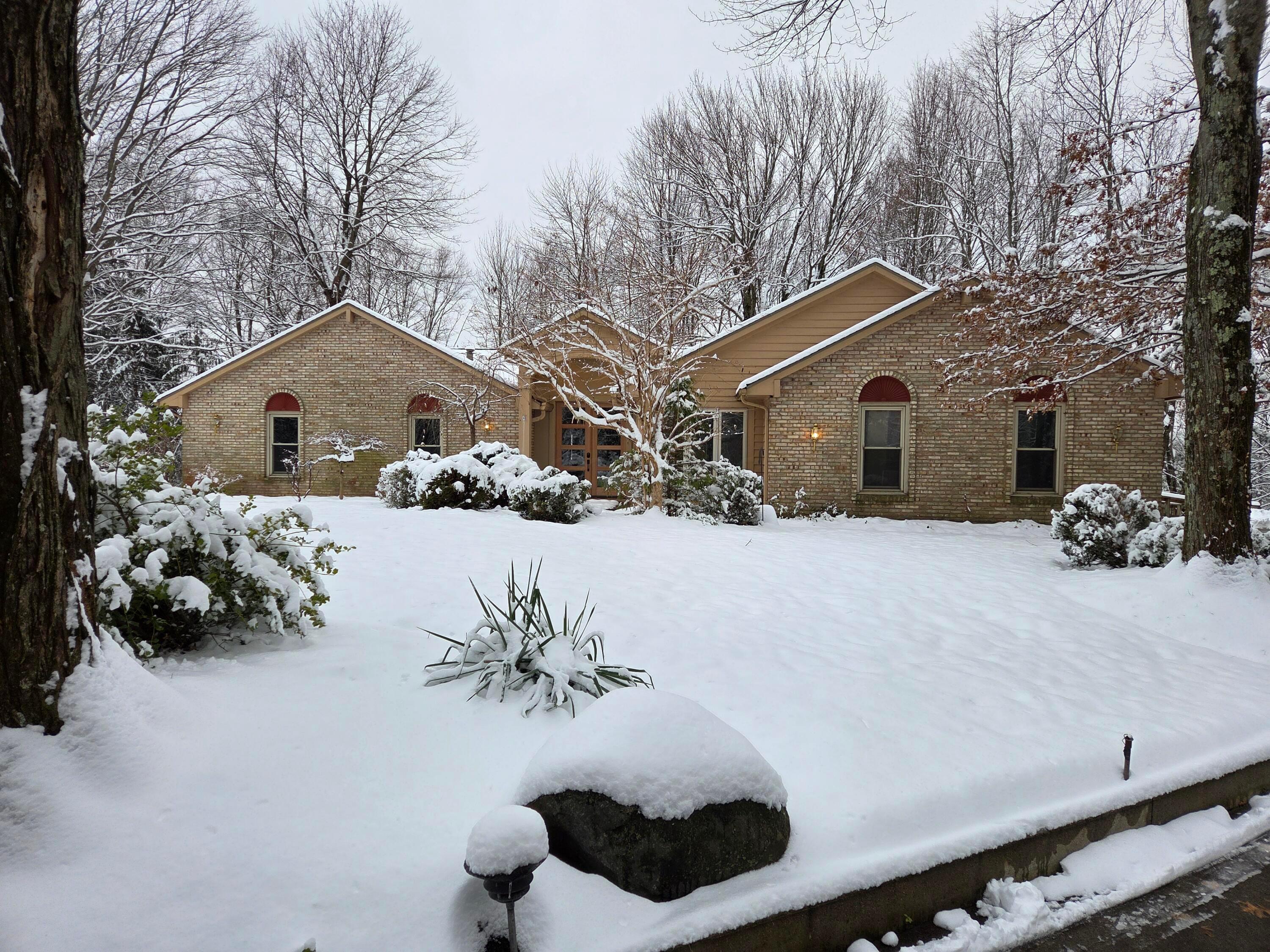 6253 Headley Heights Court