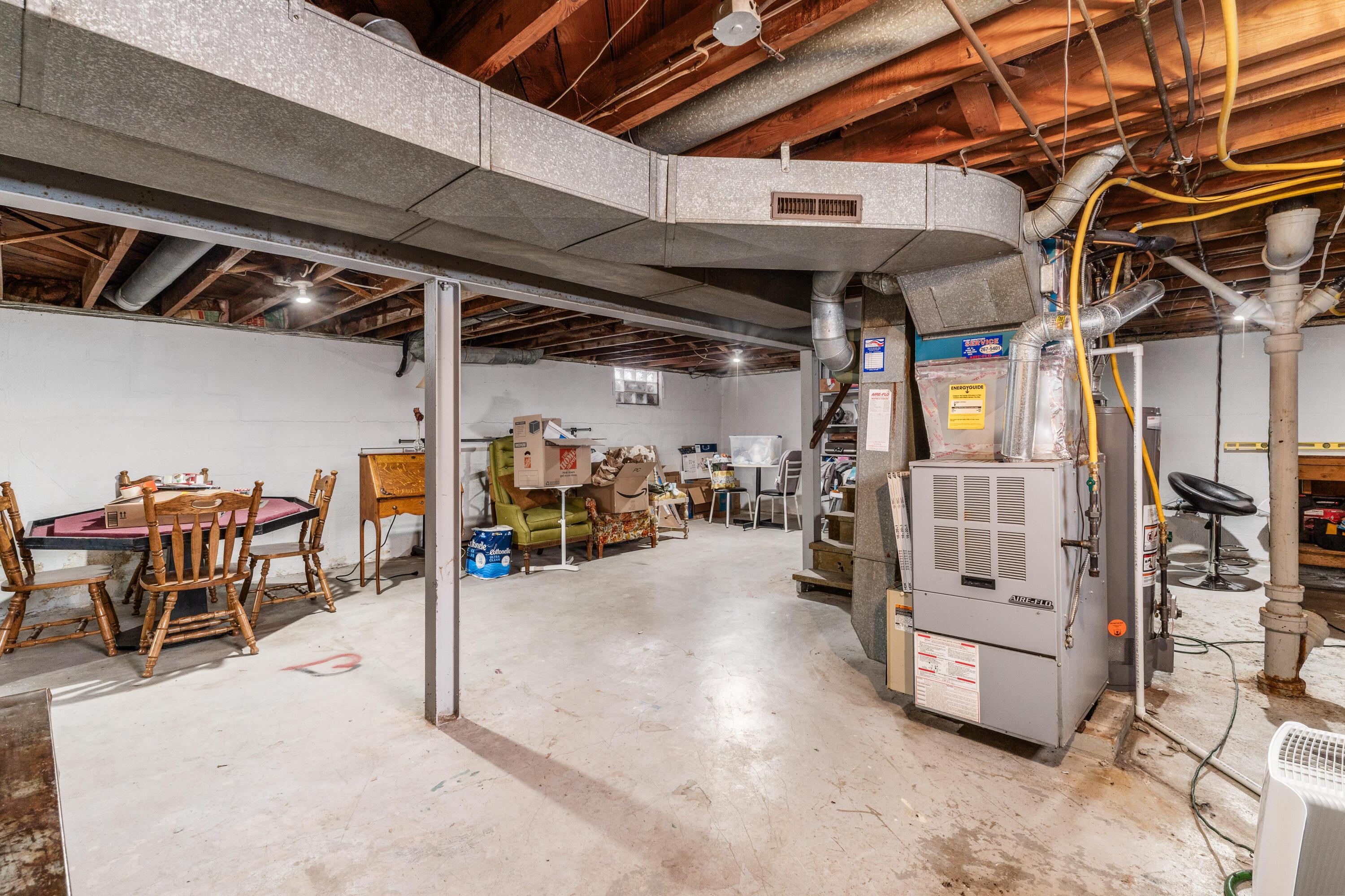 582 E Lincoln Avenue