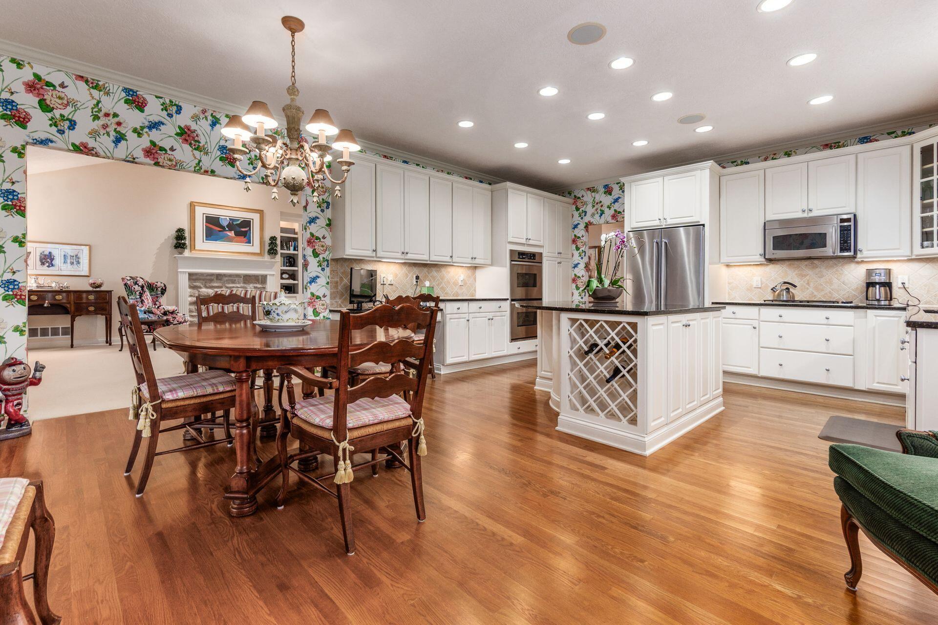 6976 Aiken Place