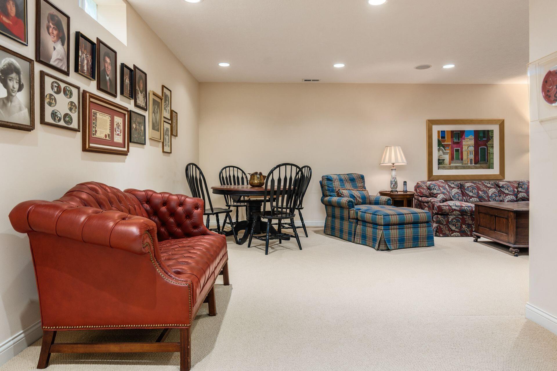 6976 Aiken Place