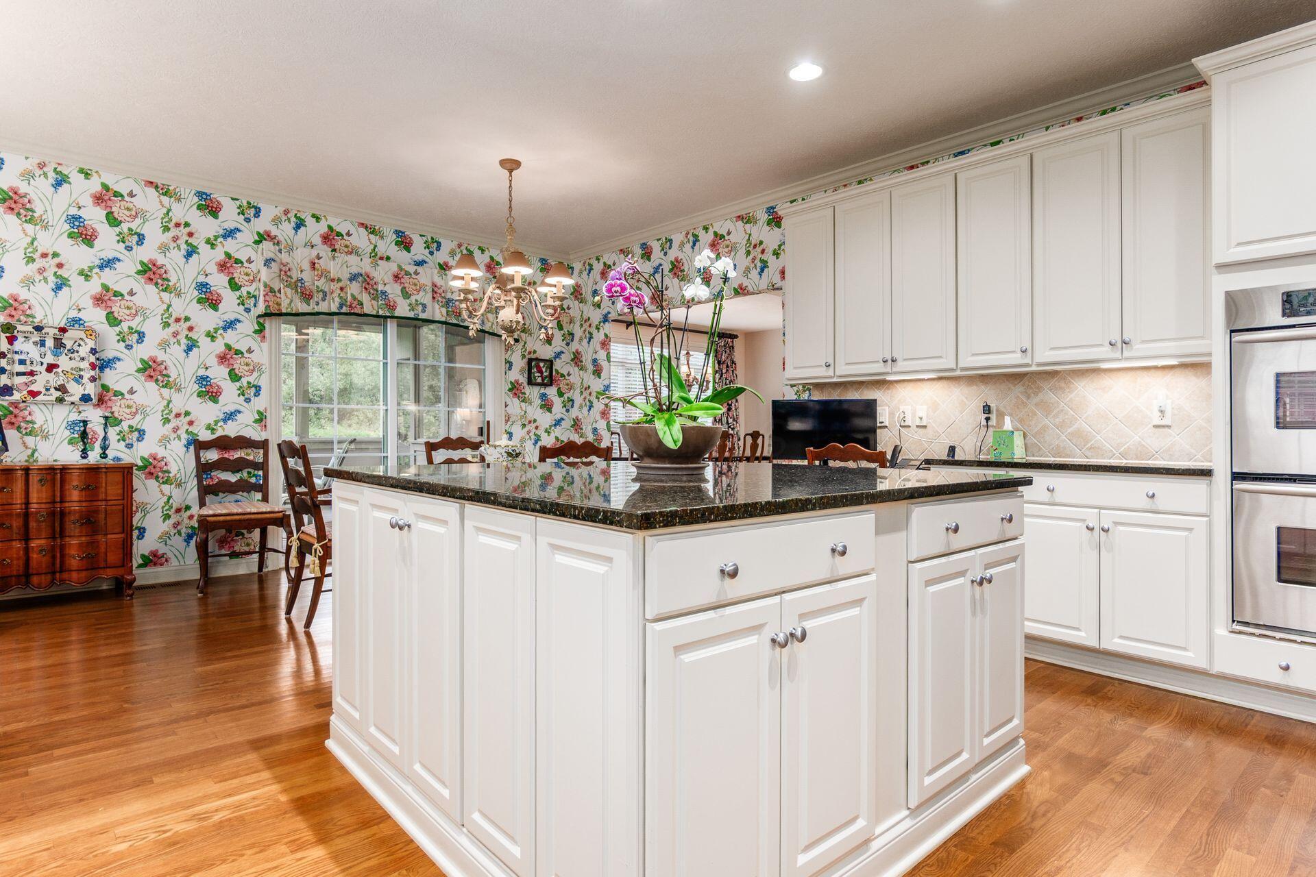 6976 Aiken Place