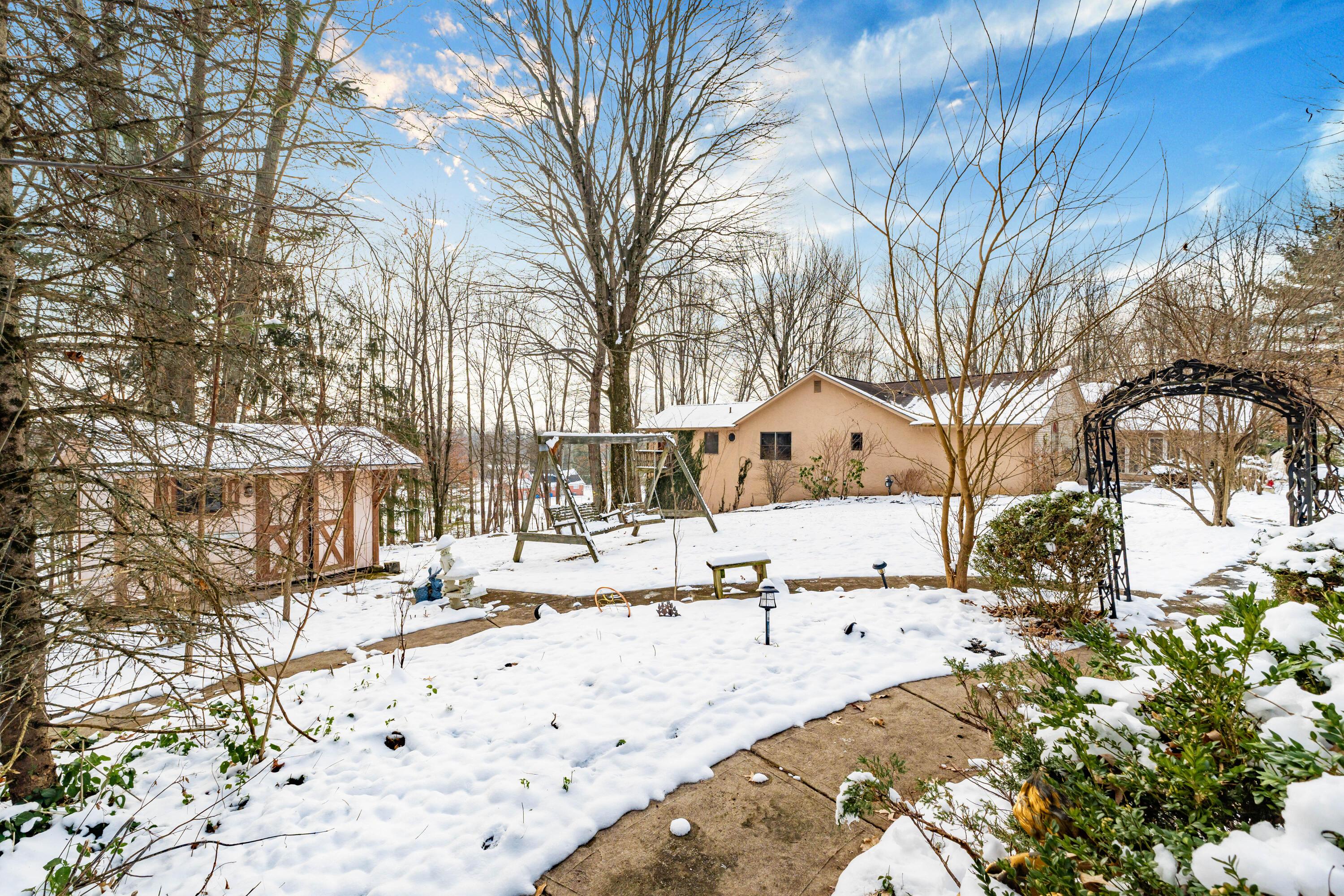 6253 Headley Heights Court