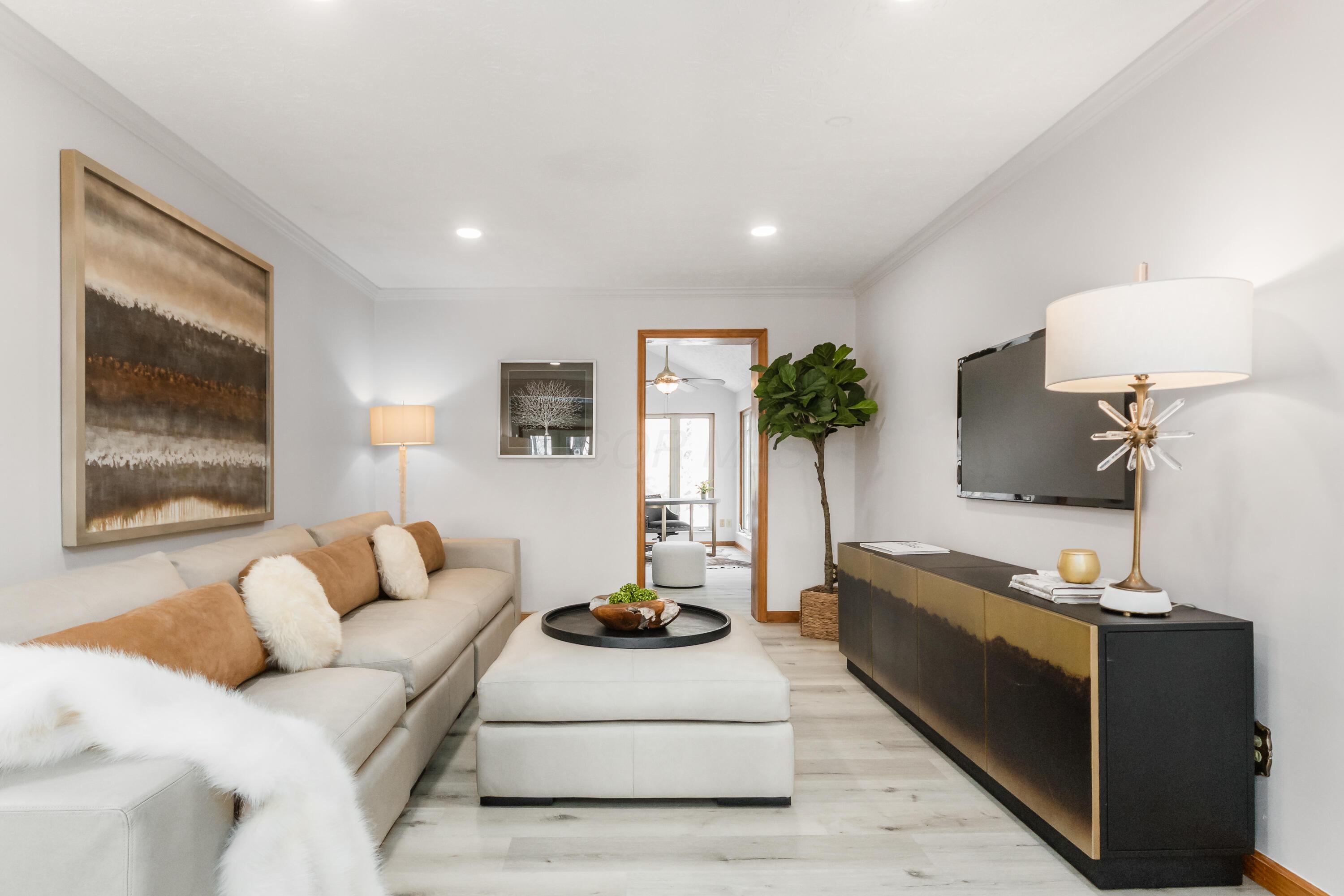 6253 Headley Heights Court