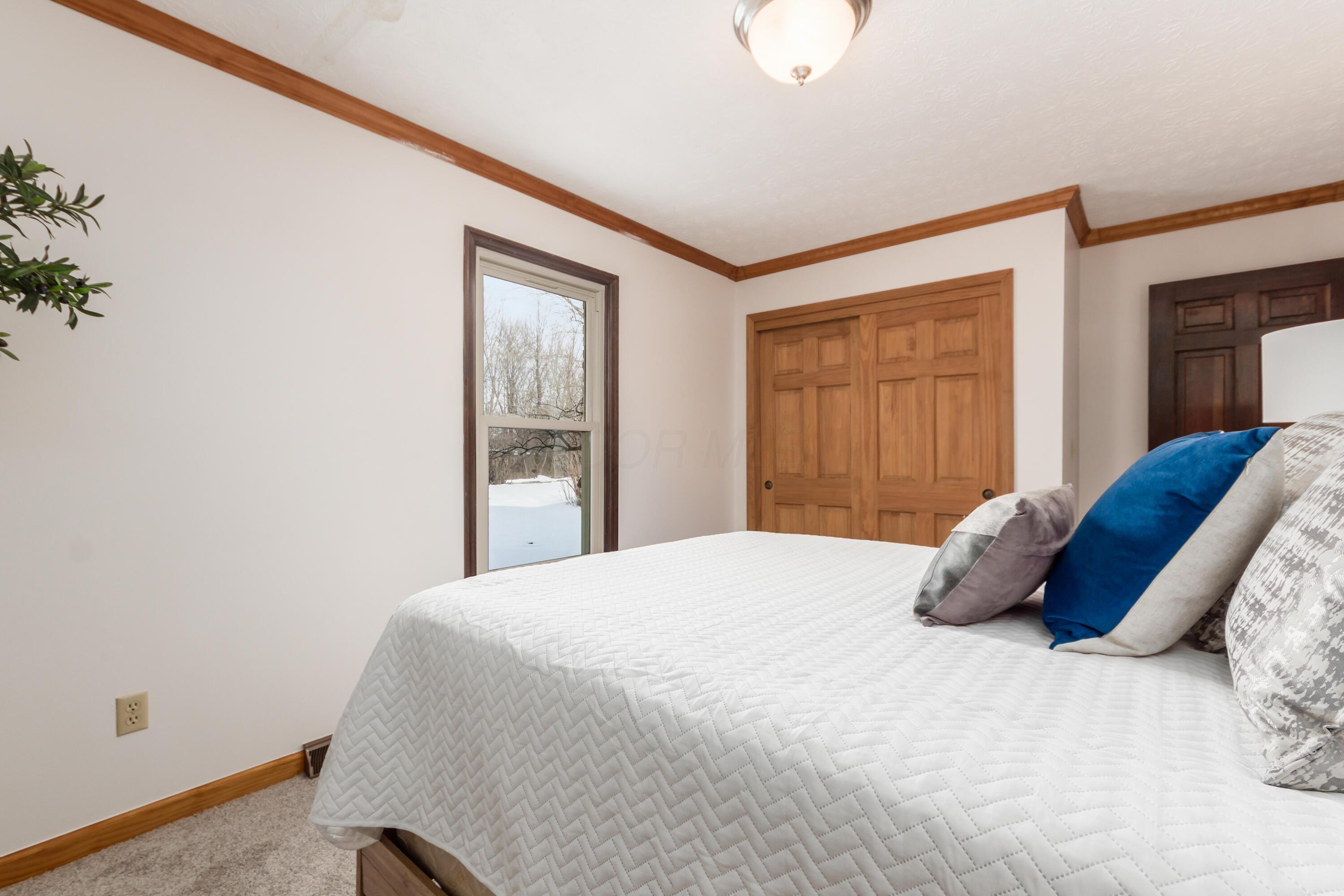 6253 Headley Heights Court