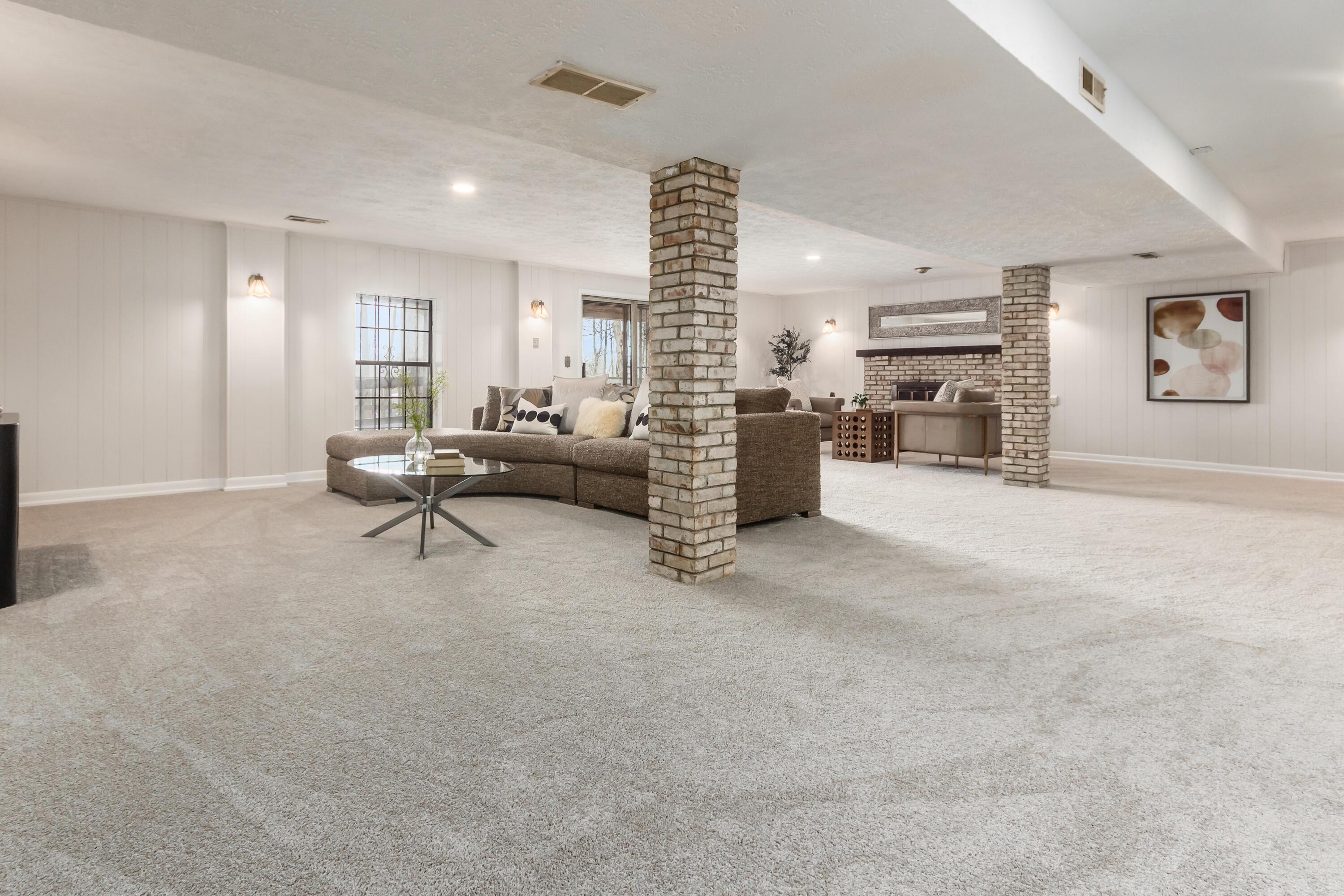 6253 Headley Heights Court