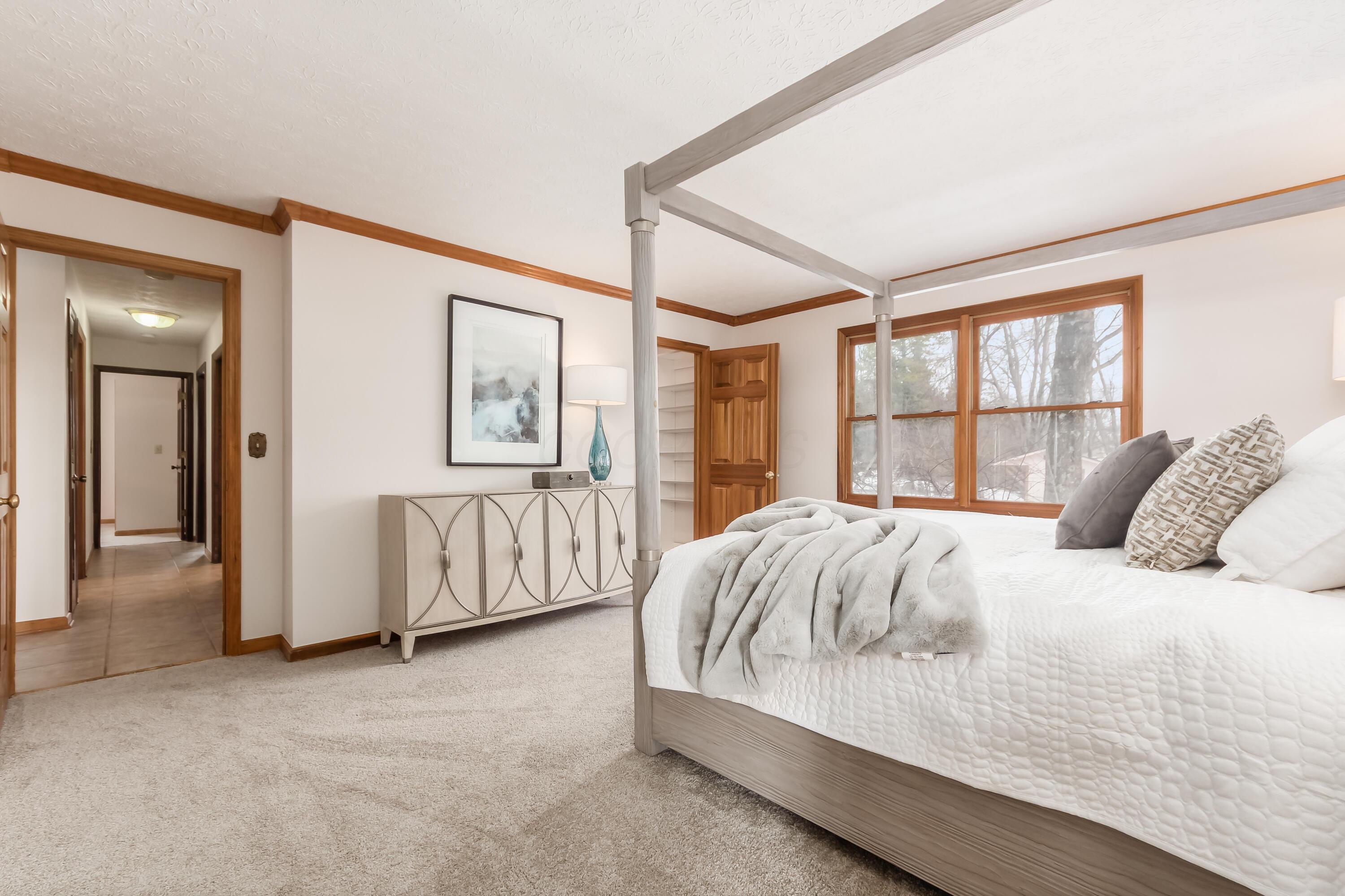 6253 Headley Heights Court