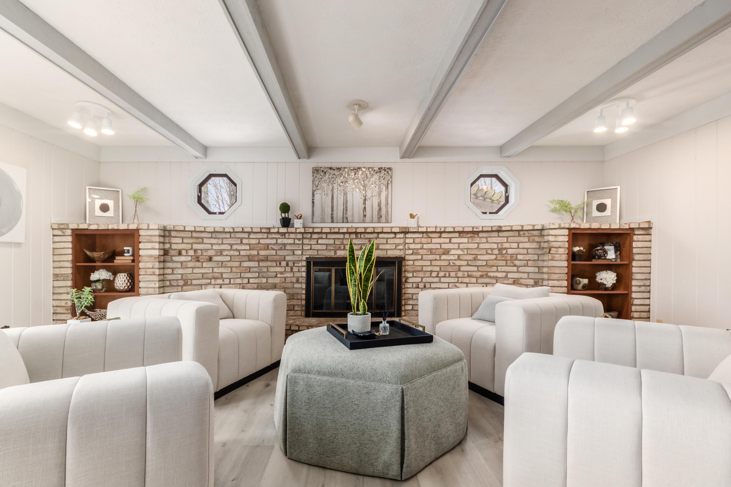 6253 Headley Heights Court