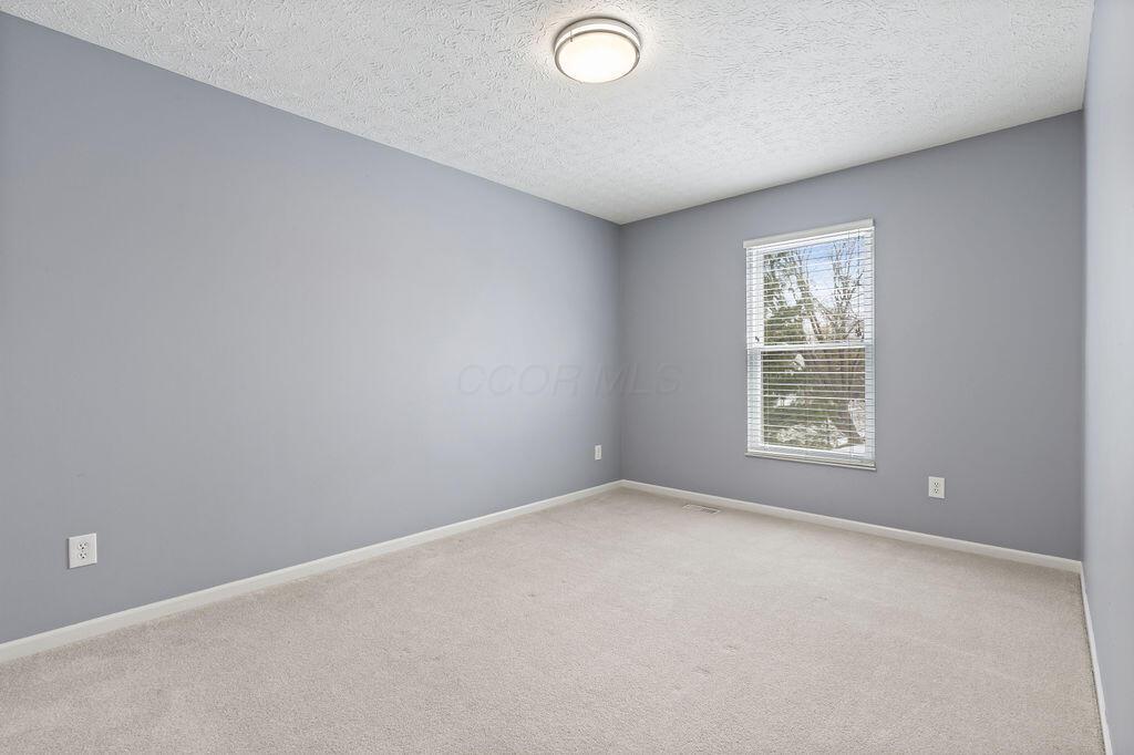 424 Whitaker Avenue S