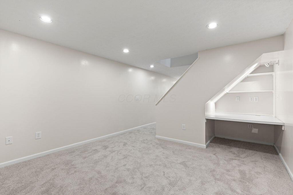 424 Whitaker Avenue S