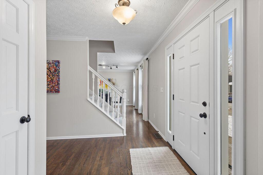 424 Whitaker Avenue S