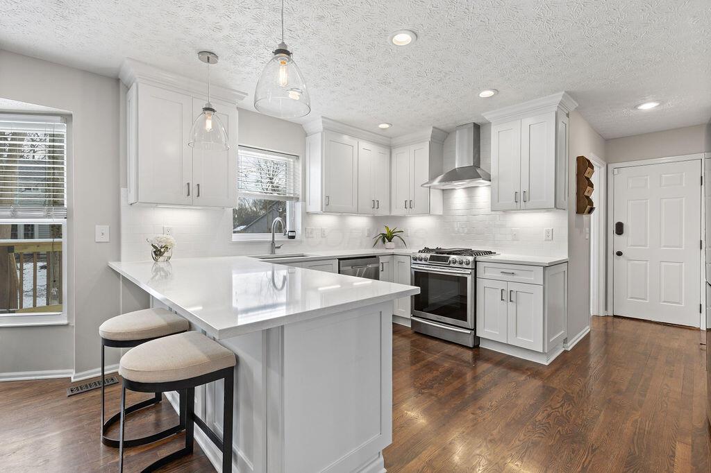 424 Whitaker Avenue S