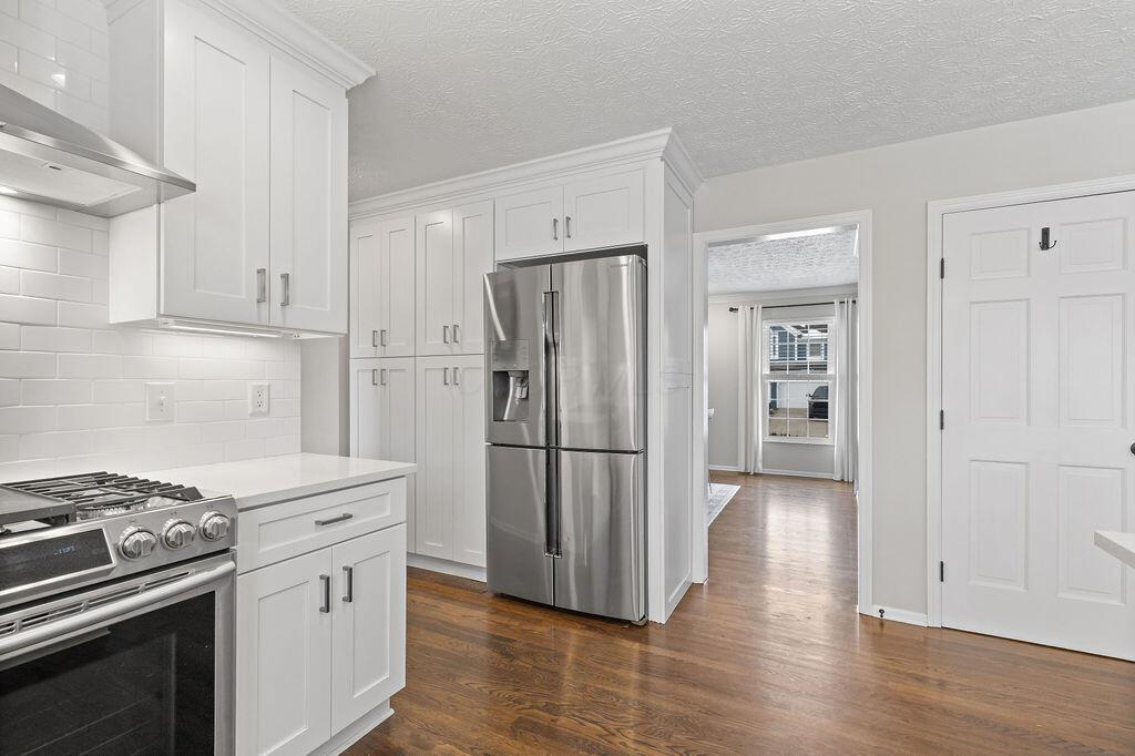 424 Whitaker Avenue S