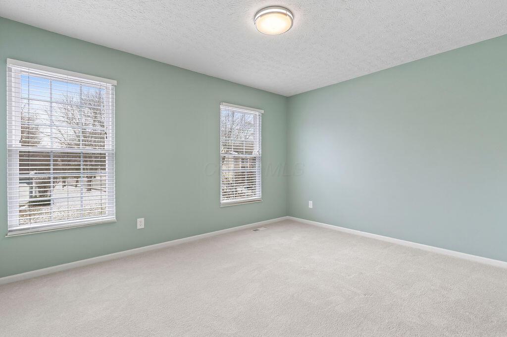 424 Whitaker Avenue S