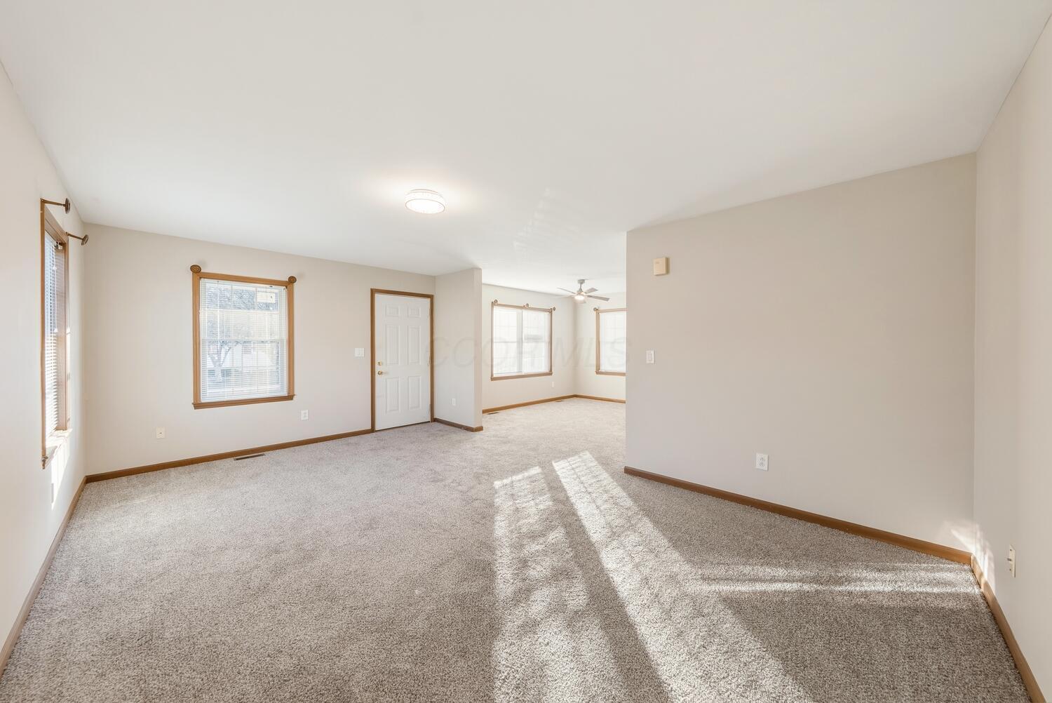 700 E Main, #32