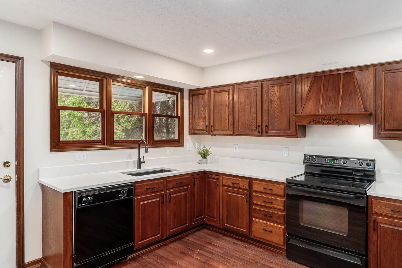 5701 Forest Grove Avenue