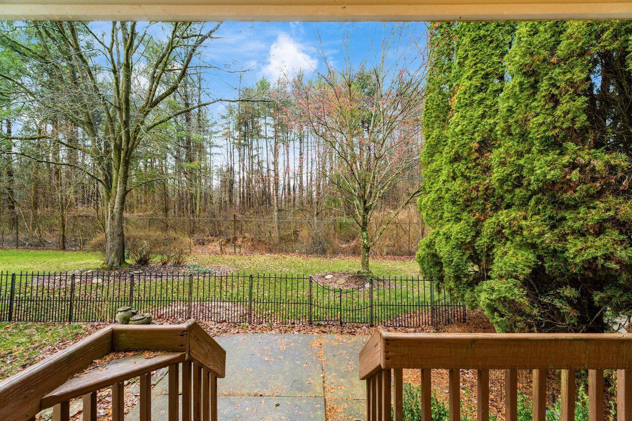 5701 Forest Grove Avenue