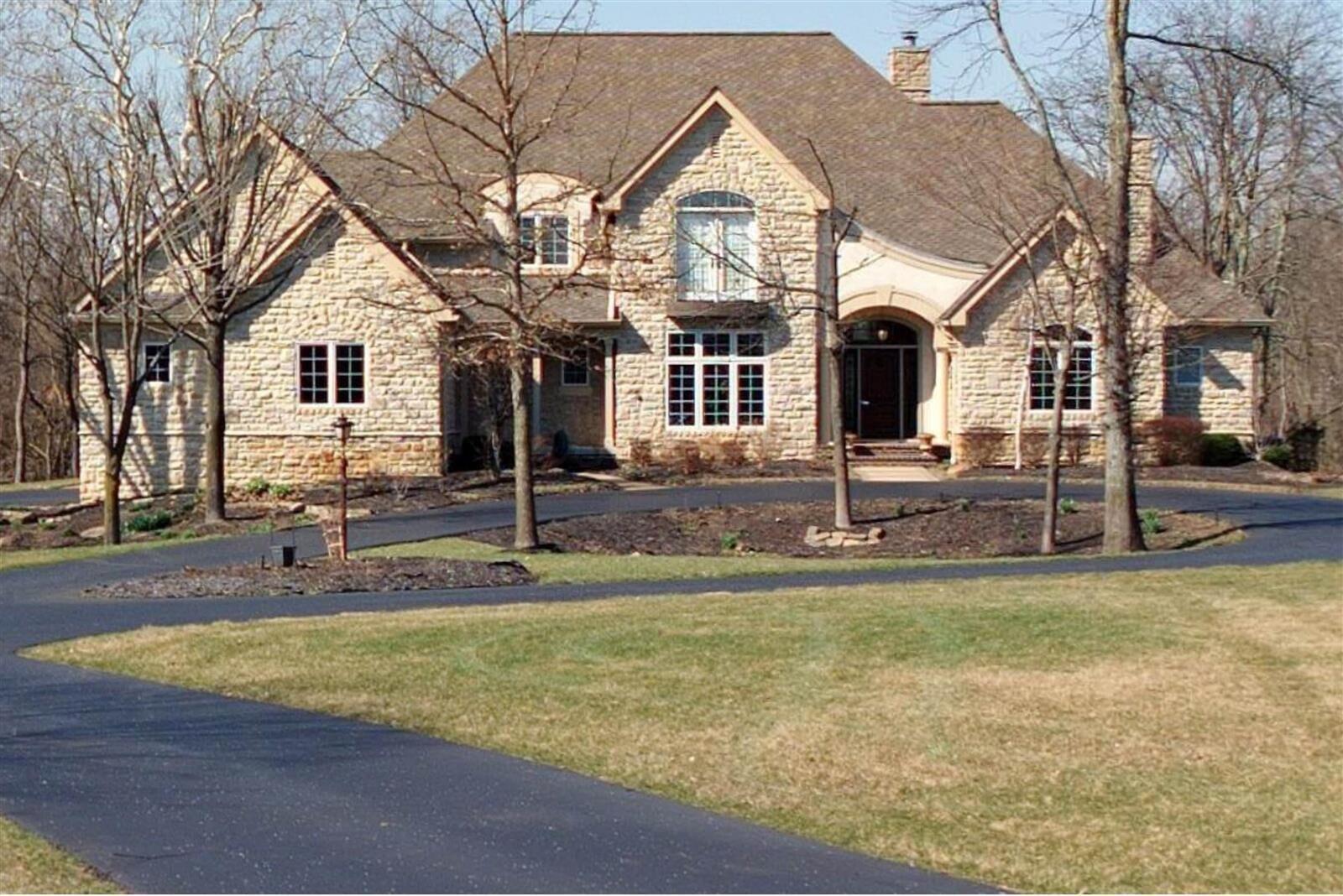 7660 Pond Close Road