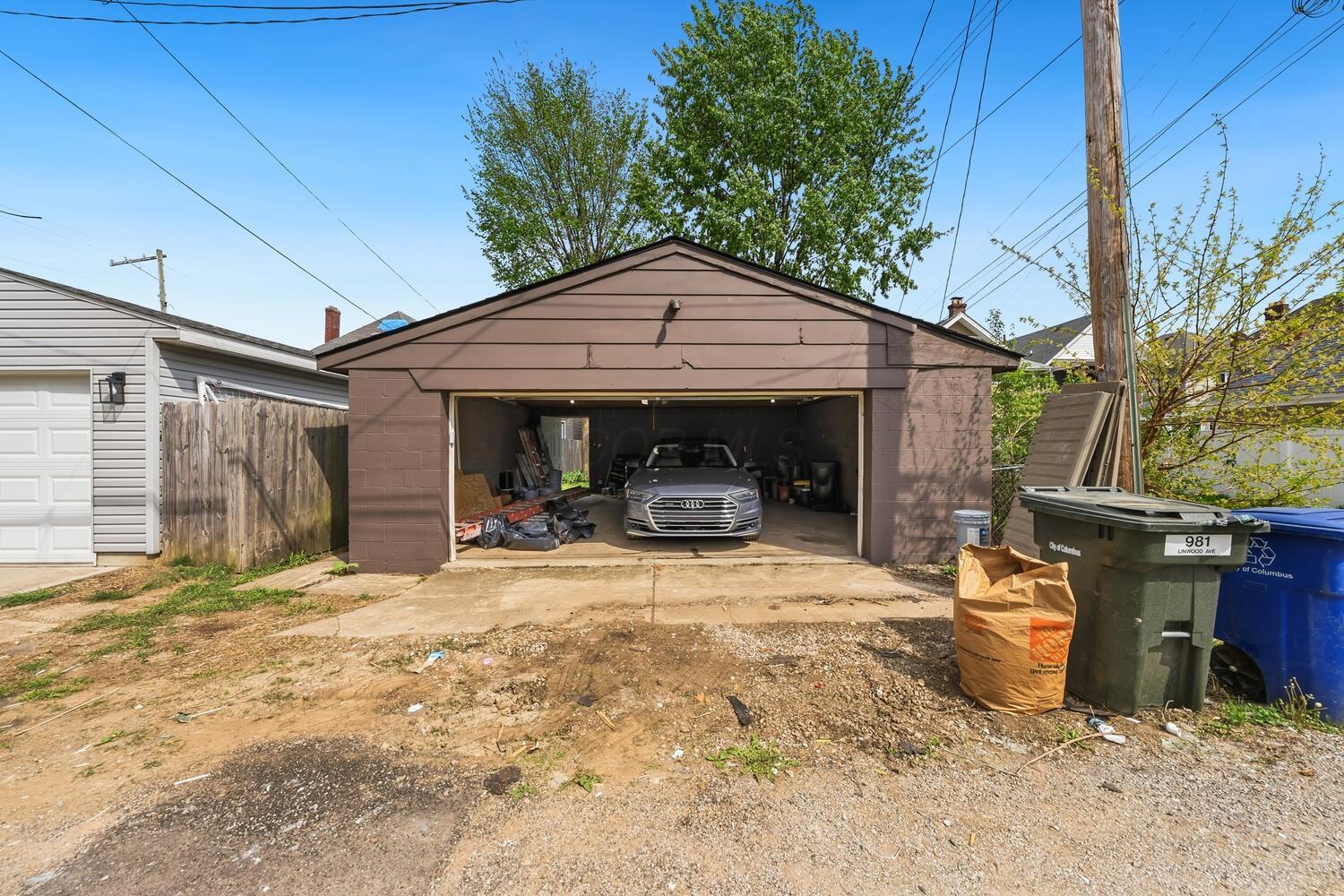 981 Linwood Avenue