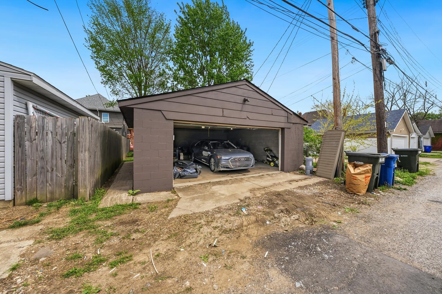 981 Linwood Avenue