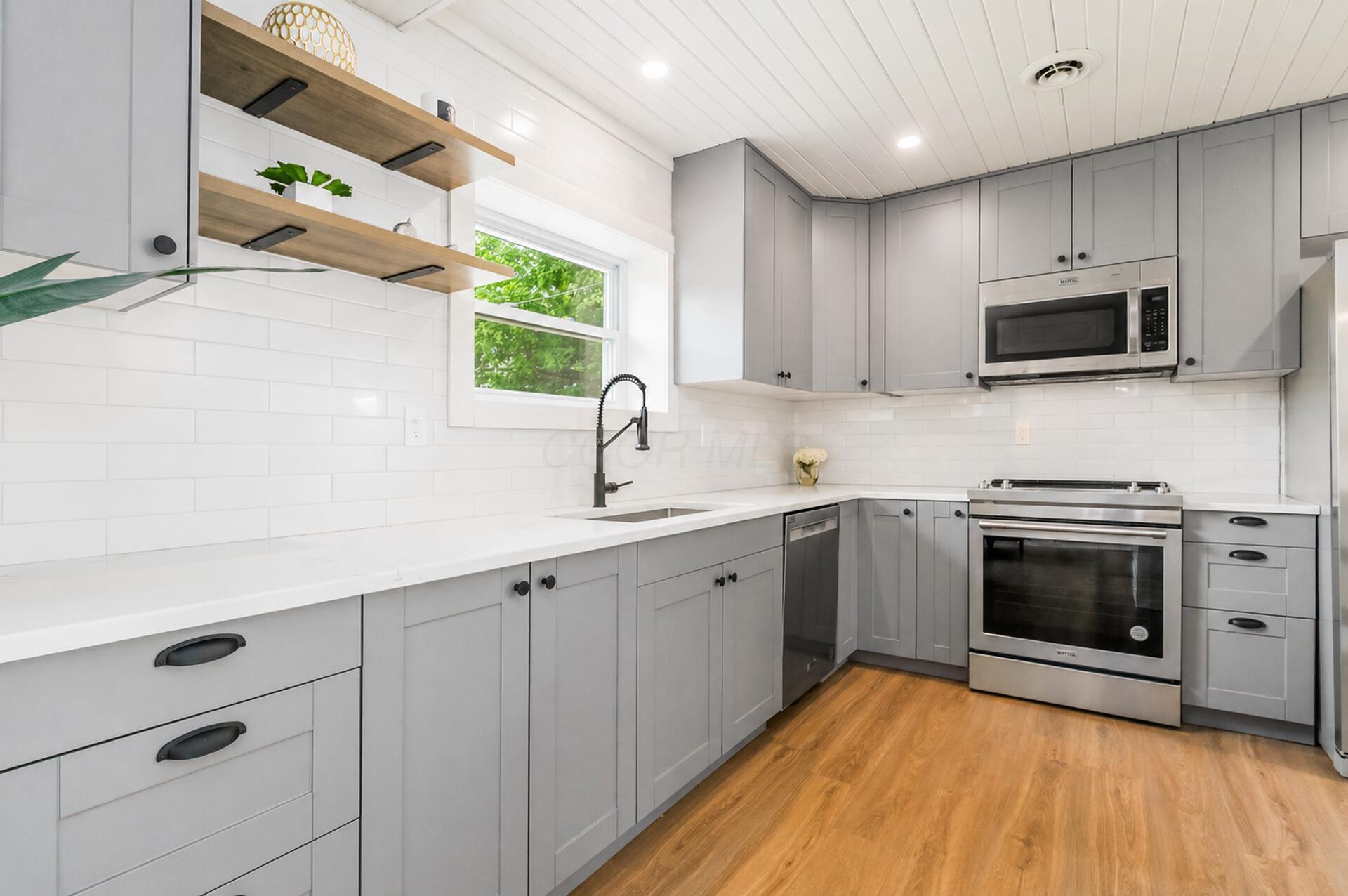 4450 E Johnstown Road