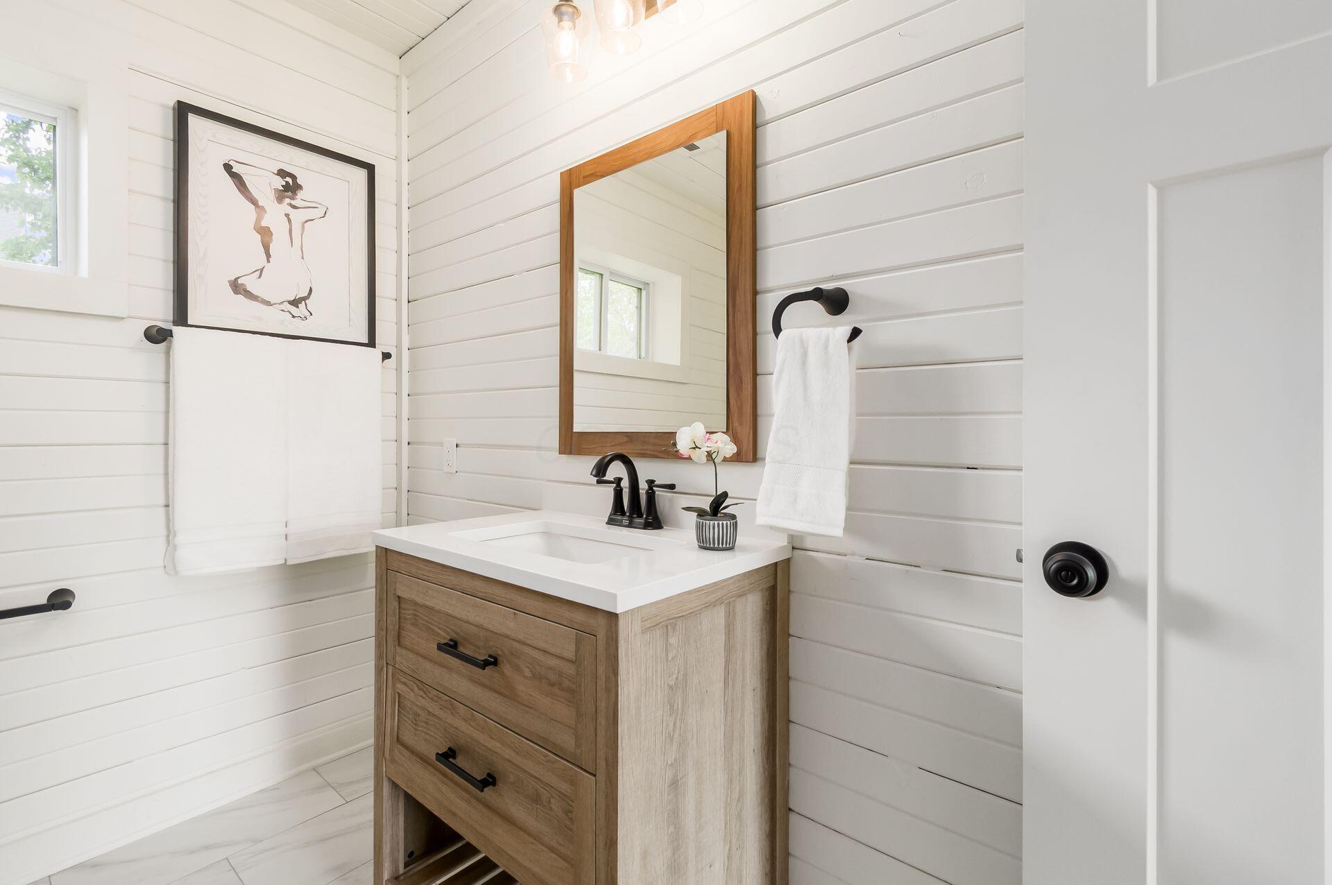 4450 E Johnstown Road