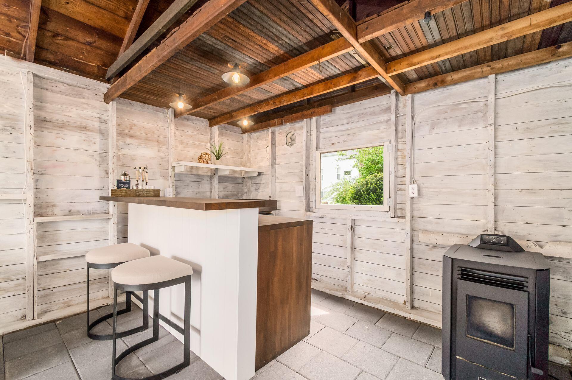 4450 E Johnstown Road