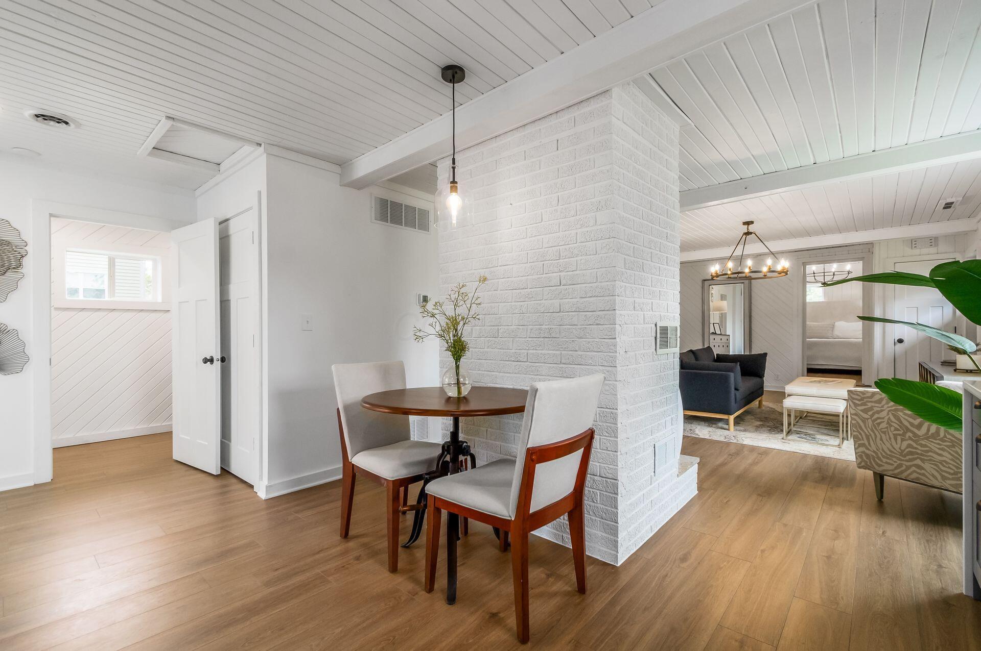 4450 E Johnstown Road