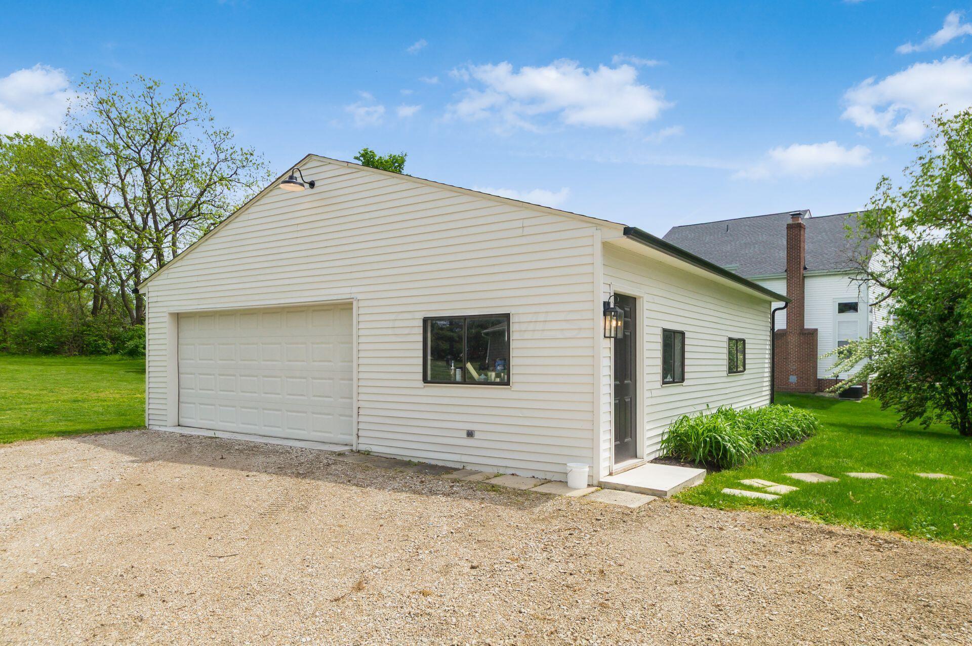 4450 E Johnstown Road