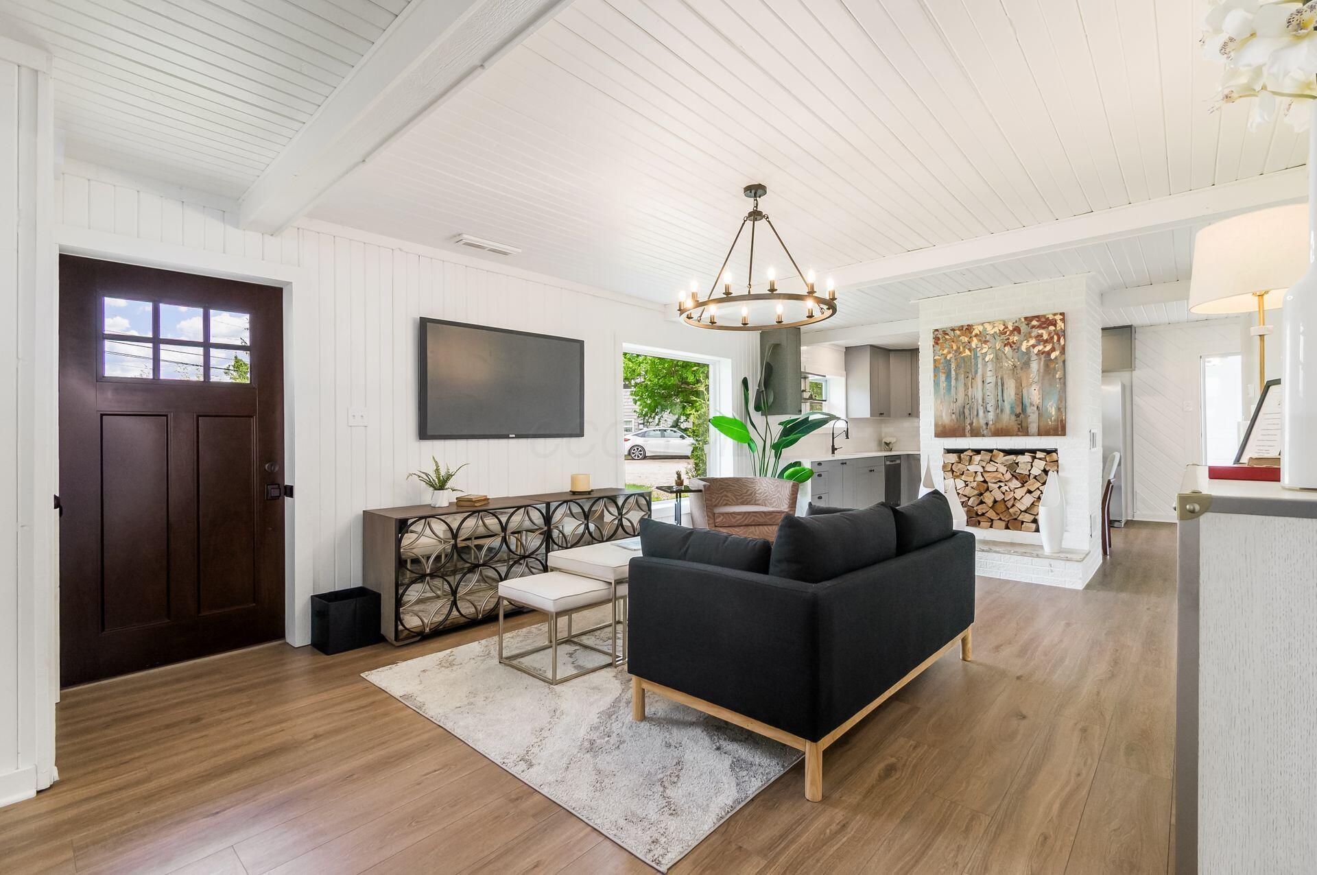 4450 E Johnstown Road